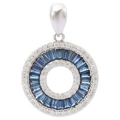 Pendentif de créateur en or blanc massif 14 carats avec saphir bleu de 1,12 carat et diamants