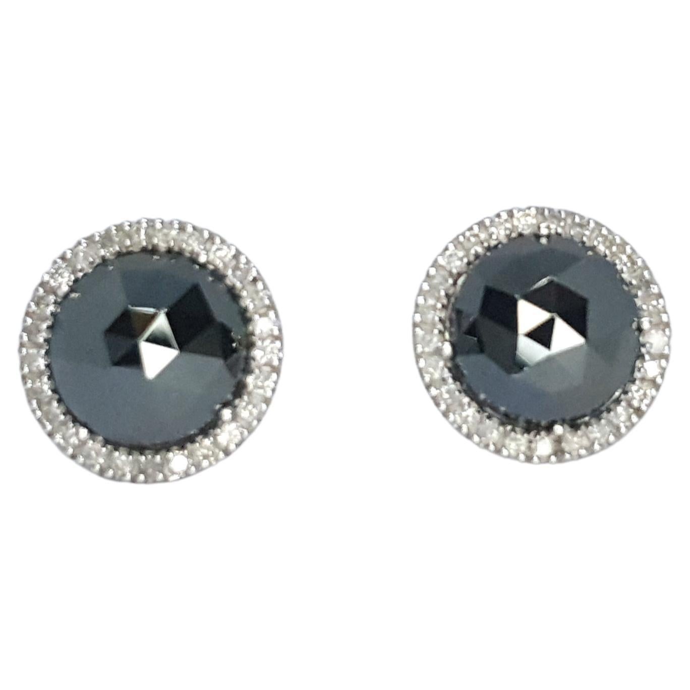 14K Solid Real White Gold Diamond Studded Spinel Stud Earring For Women. For Sale