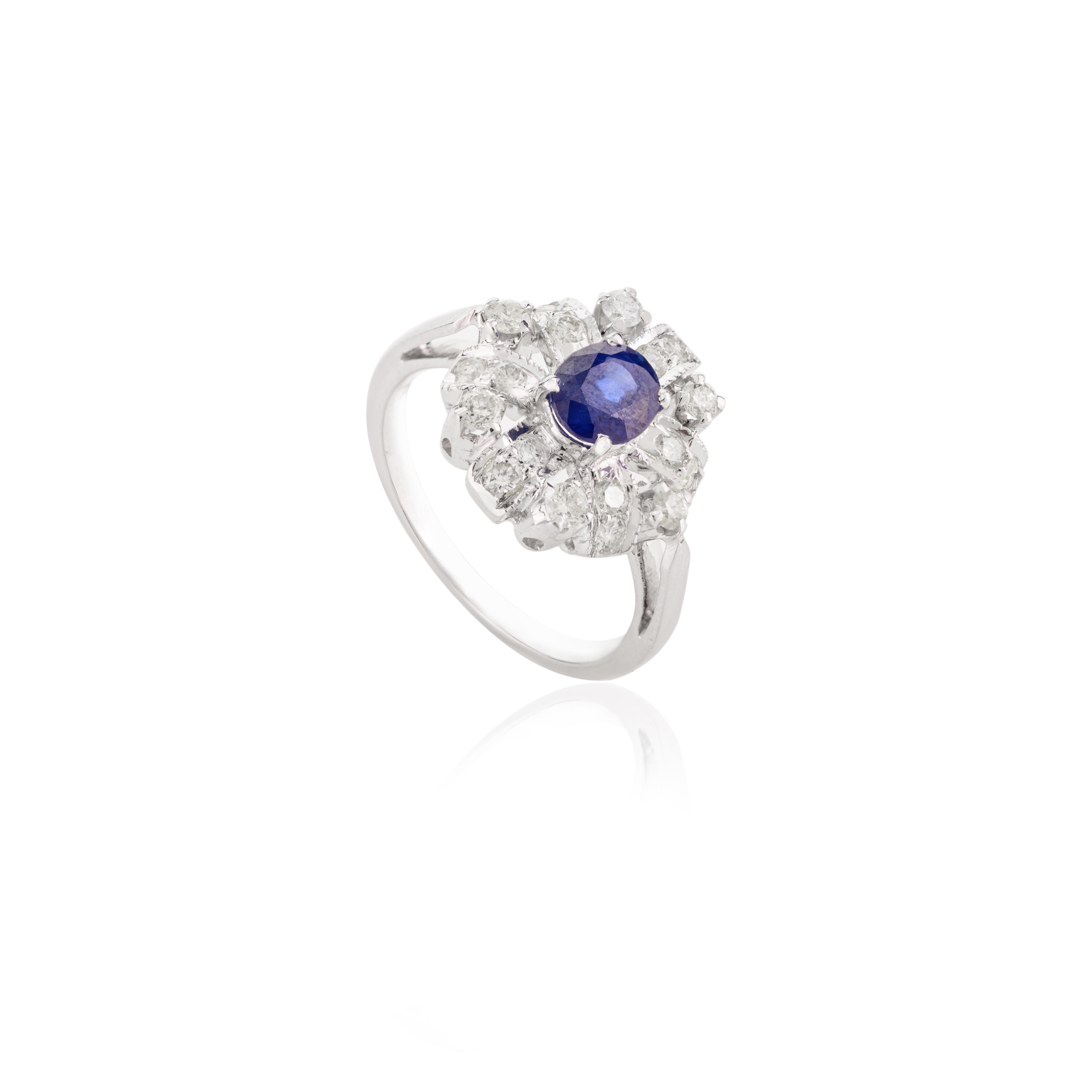 En vente :  Bague cadeau pour femmes en or blanc massif 14 carats avec halo de fleurs et saphirs bleus 3