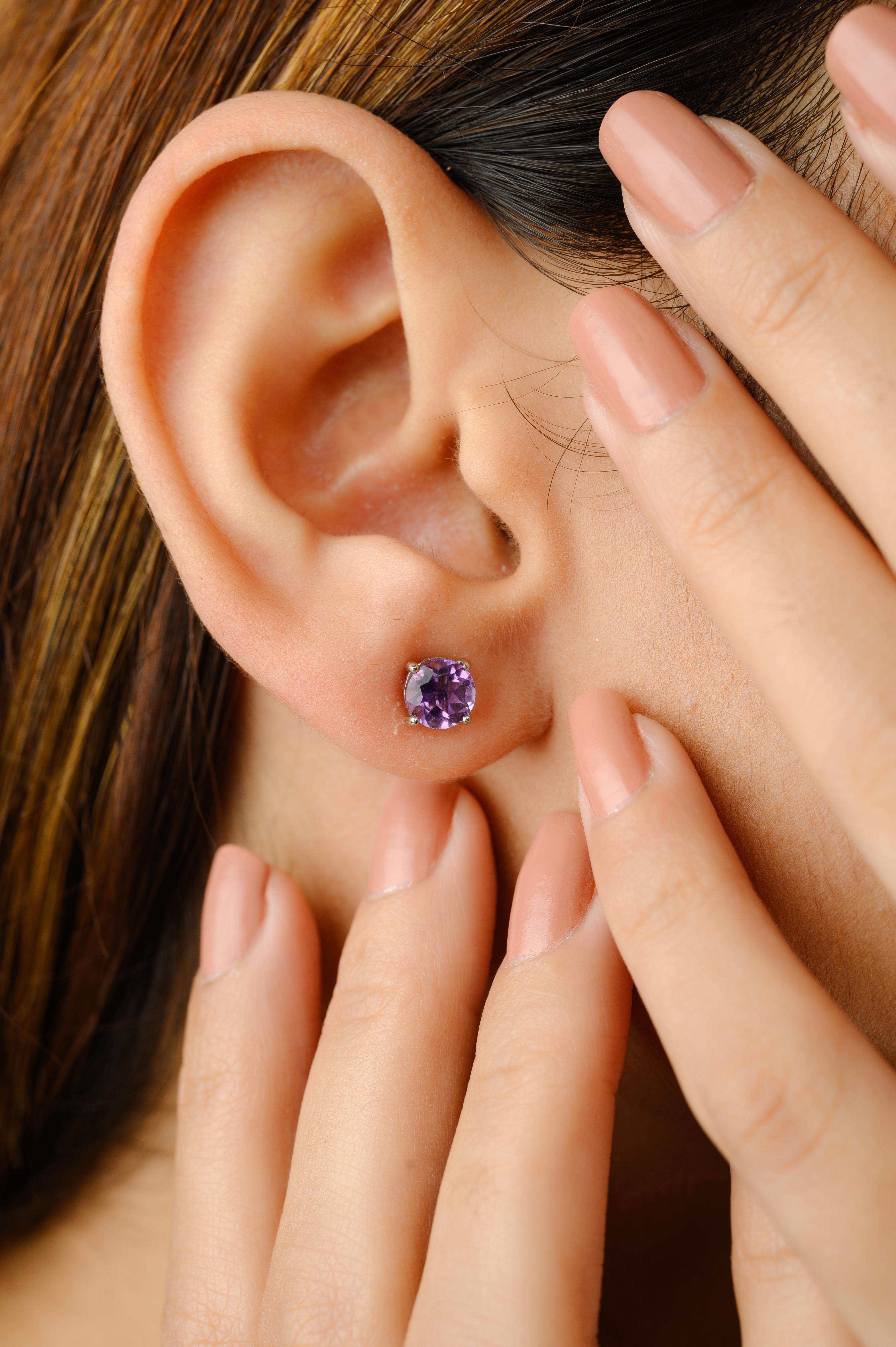 Women's 14k Solid White Gold Round Amethyst Solitaire Stud Earrings For Sale