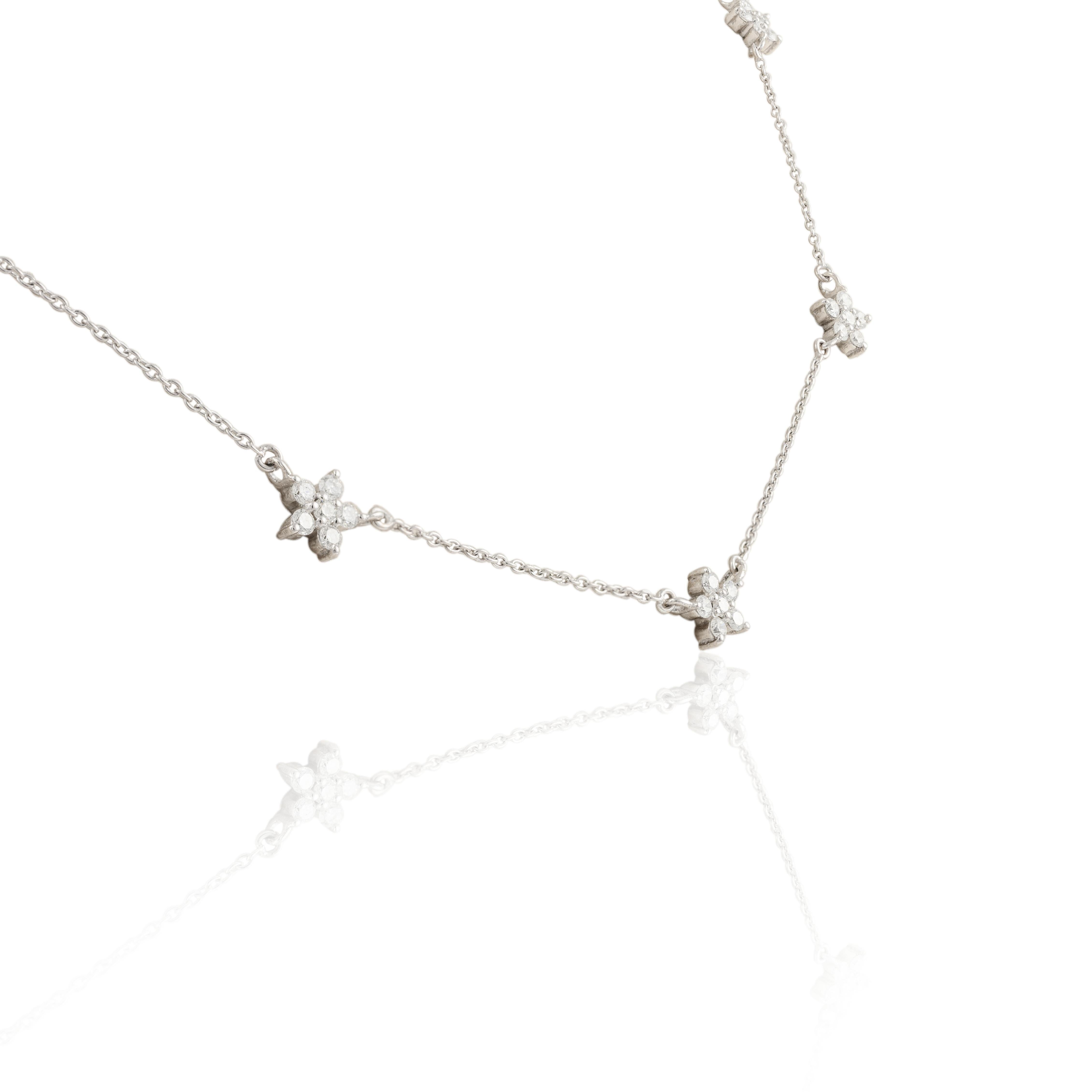 Taille ronde 14k Solid White Gold Star Diamond Chain Necklace Gift For Her en vente