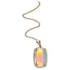 Collar de oro amarillo macizo de 14 quilates con ópalo natural de 7,51 quilates y diamantes de 0,42 quilates