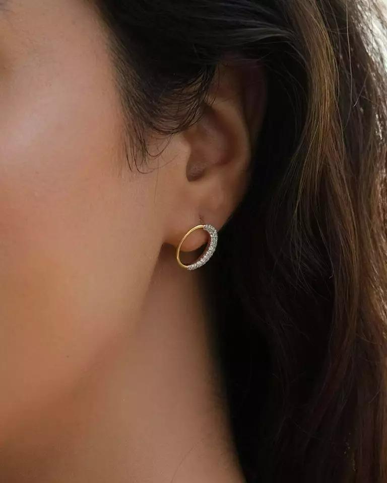 14K Boucles d'oreilles croissant de lune en diamant naturel Boucles d'oreilles de luxe Cadeau
Léger, il peut être porté tous les jours

Informations complémentaires :
MATERIAL : Or jaune massif 14K, diamant naturel, pierre précieuse
Métal de base :