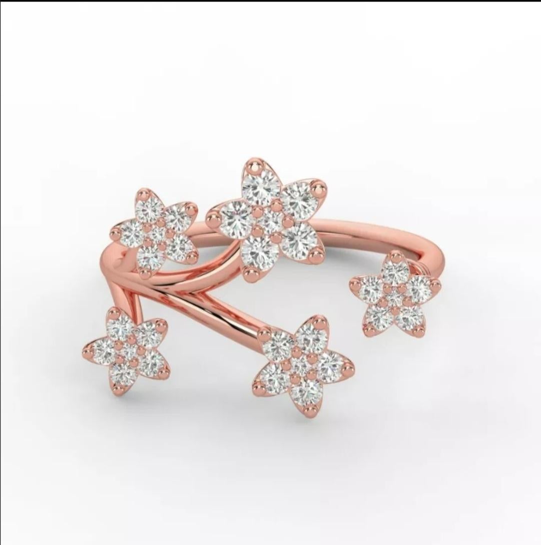 Taille ronde Bague en or jaune massif 14K avec fleur en diamant Cadeau de fin d'études Bague en or. en vente