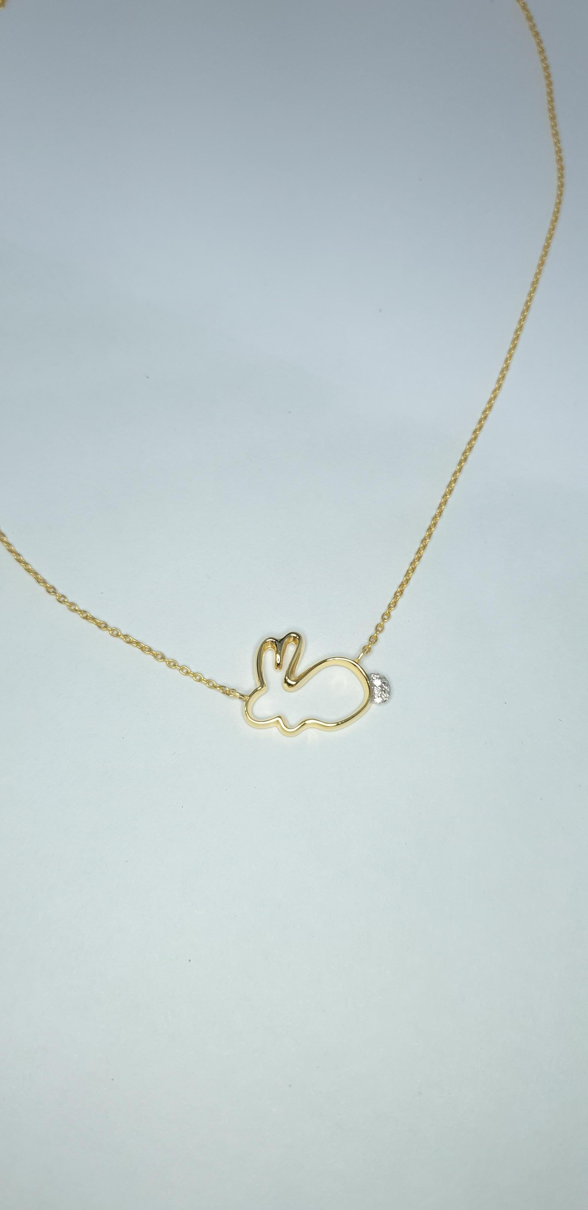Collier Lapin en or jaune massif 14K avec diamants Dainty Pour femmes en vente