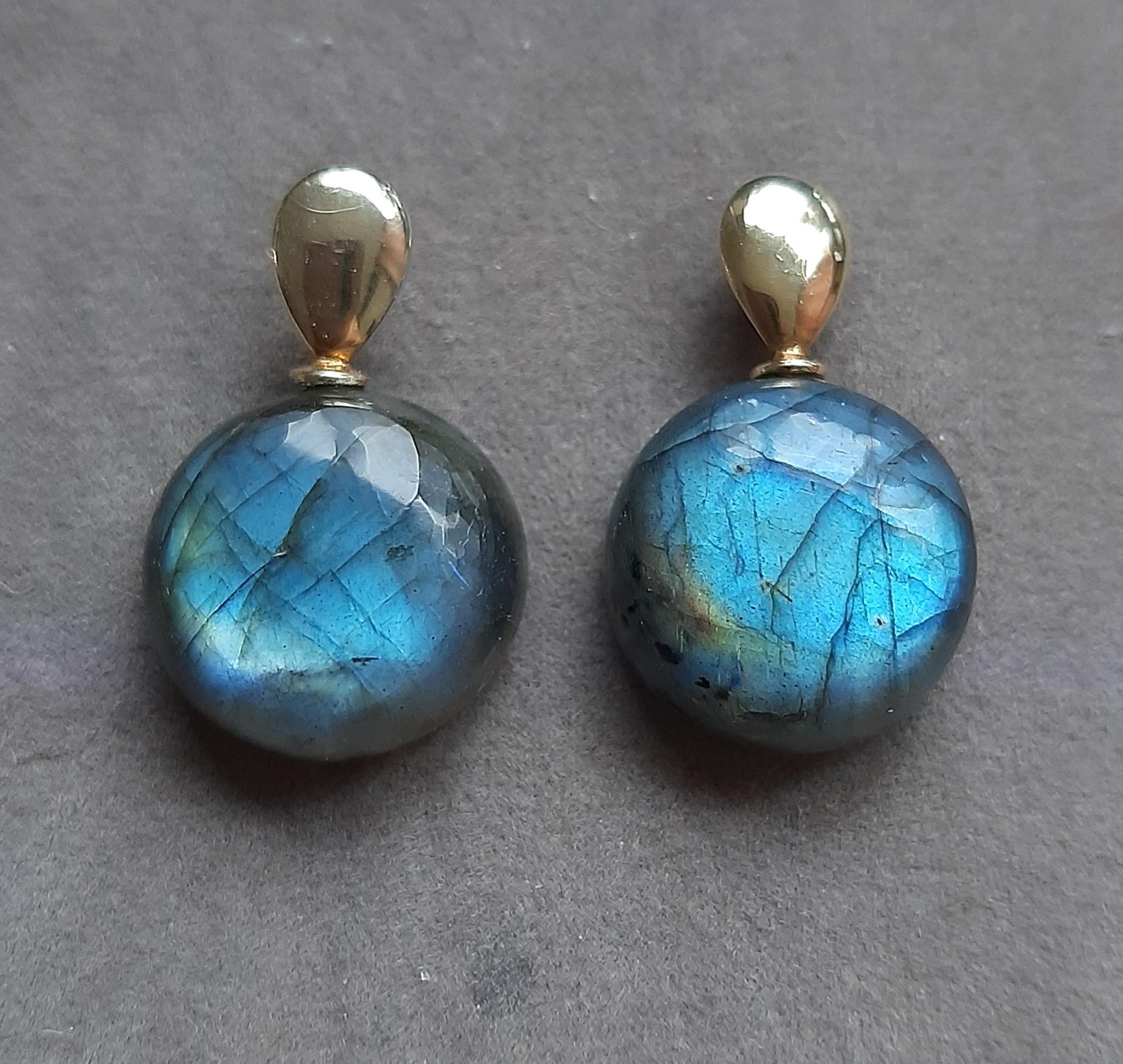 Orecchini in oro giallo massiccio 14K a forma di pera piatta con punte di Labradorite a forma rotonda in vendita 5