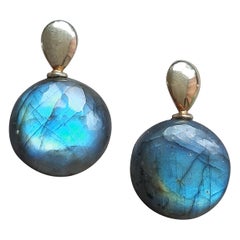 Pendientes de oro amarillo macizo de 14 quilates con forma plana de pera y forma redonda de labradorita