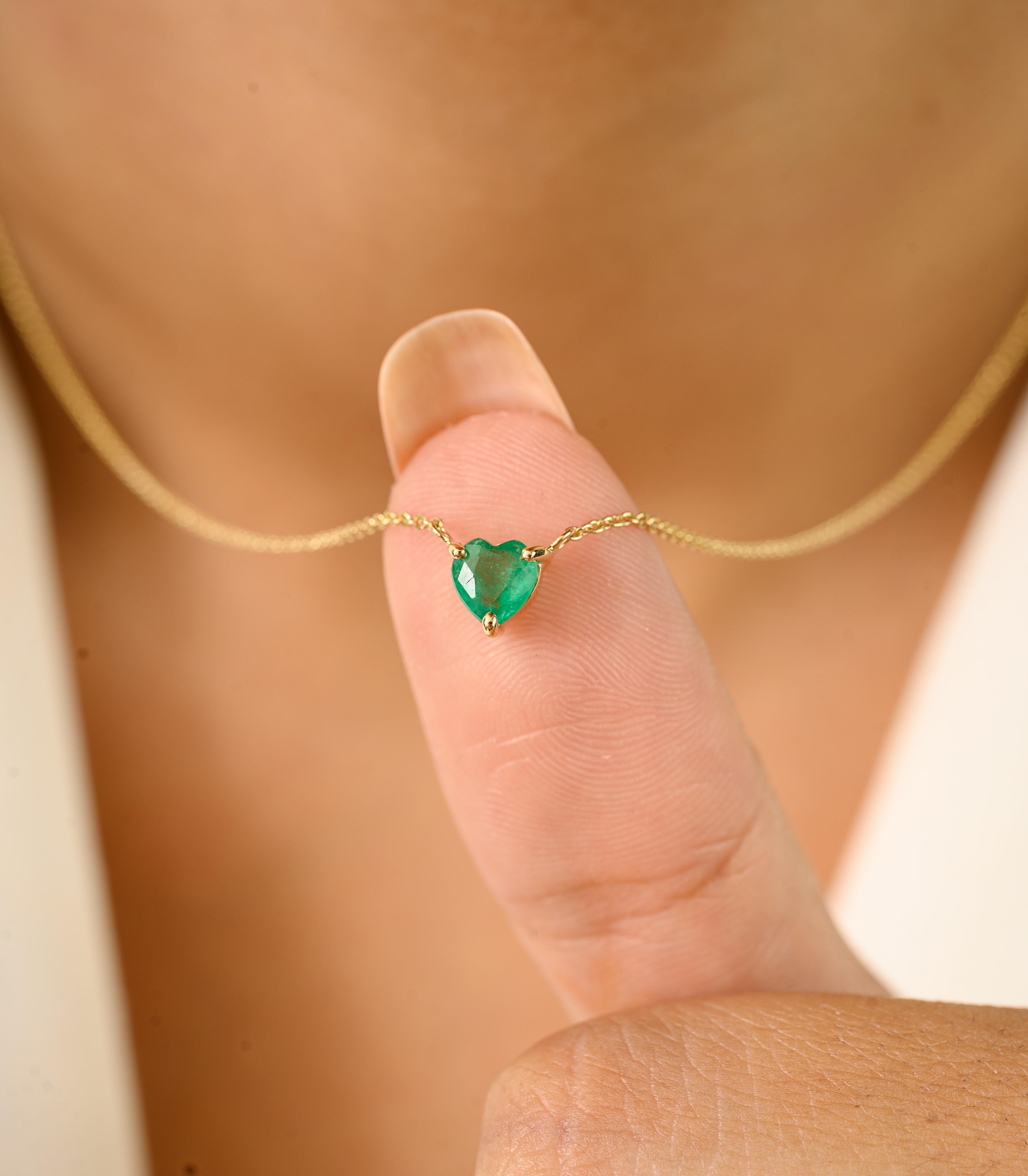 Heart Cut 14k Solid Yellow Gold Heart-Cut Emerald Pendant Necklace Prong Set Fine Jewelry For Sale