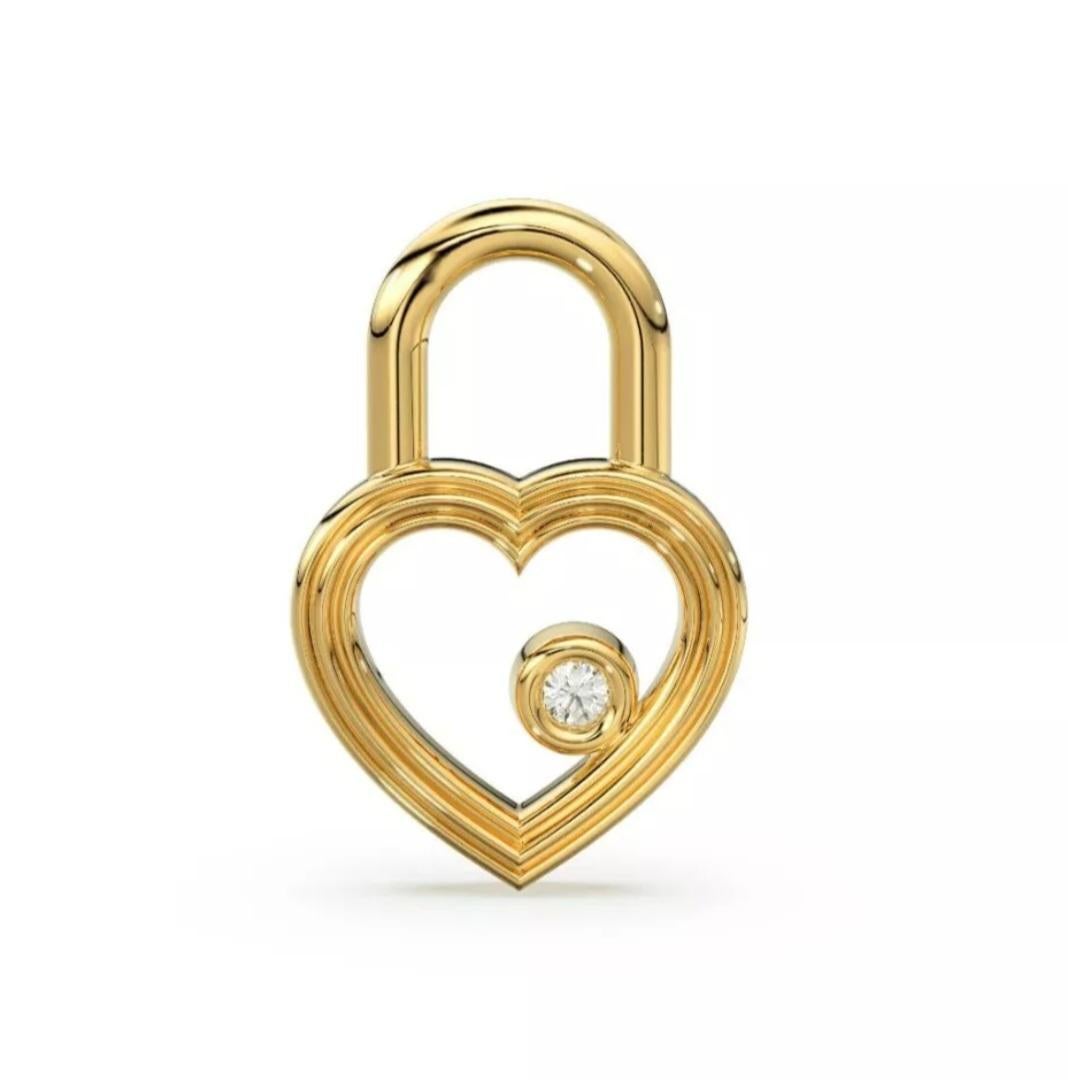 Pendentif en or jaune massif 14 carats en forme de cœur serti d'un petit diamant naturel en forme de breloque

Poids total en carats
0.24 et moins
Taille du diamant
1mm Approx.
Taille du pendentif
10x6.70 mm Approx.
Métal de base
Or jaune
Poids