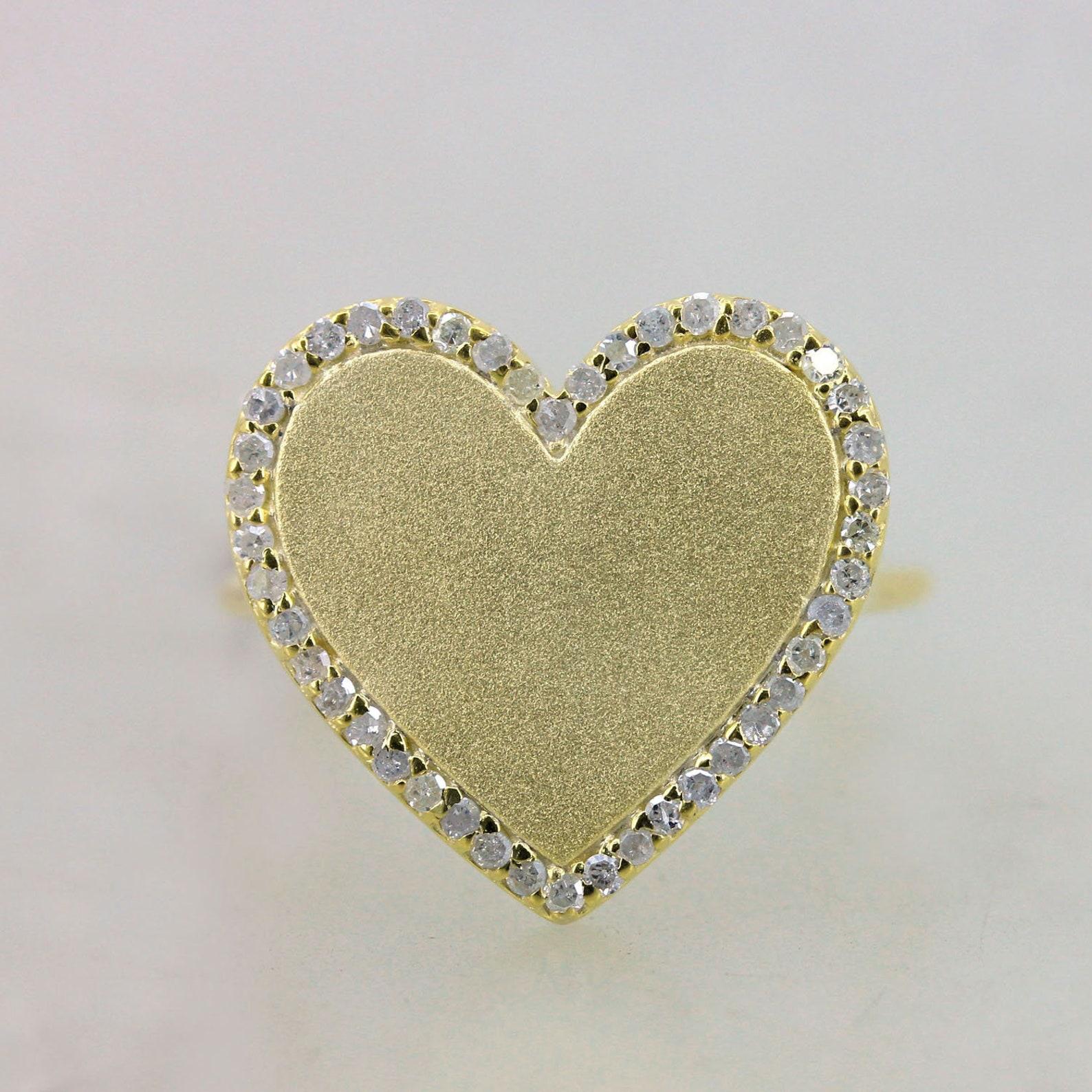 14k Solid Yellow Gold Heart Shaped Natural Pave Diamond Ring Beautiful Gift. 

Diamond Weight: 0.34 Carats

Item Size: 17X18 MM


A P P R O X T I M E

All items are custom made to order. Our approx time is about 6 - 10 business days. This can change