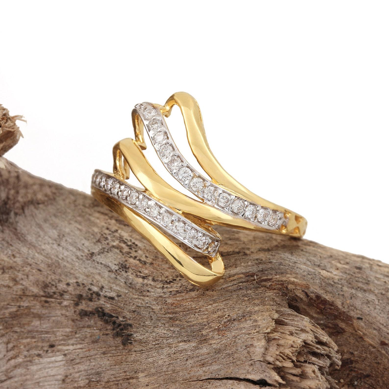 Art Deco 14k Solid Yellow Gold Minimalist Ring  Natural Diamond Stackable Ring For Women. For Sale