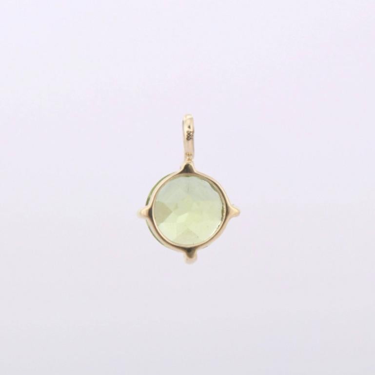 14K Solid Yellow Gold Minimalist Solitaire Peridot Pendant for Women In New Condition For Sale In Houston, TX