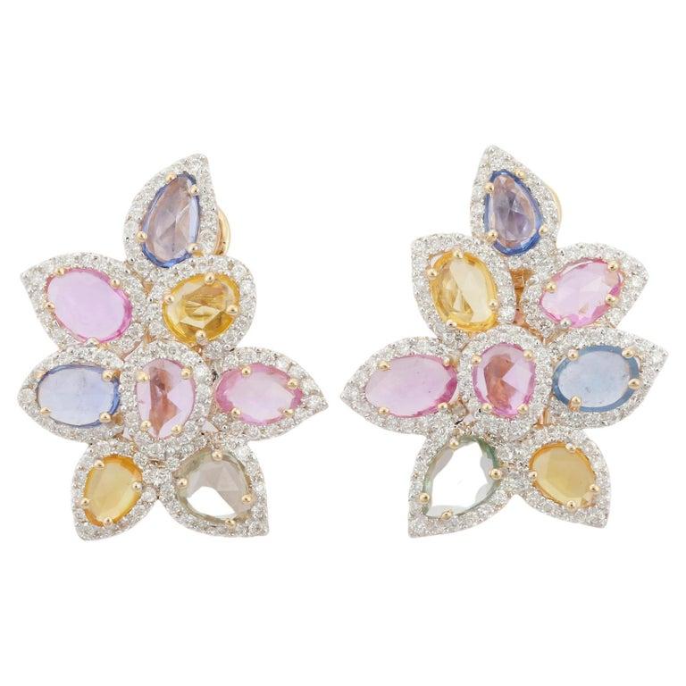 Orecchini floreali tempestati di diamanti e zaffiri in oro giallo massiccio 14k In condizioni Nuovo in vendita a New York, NY