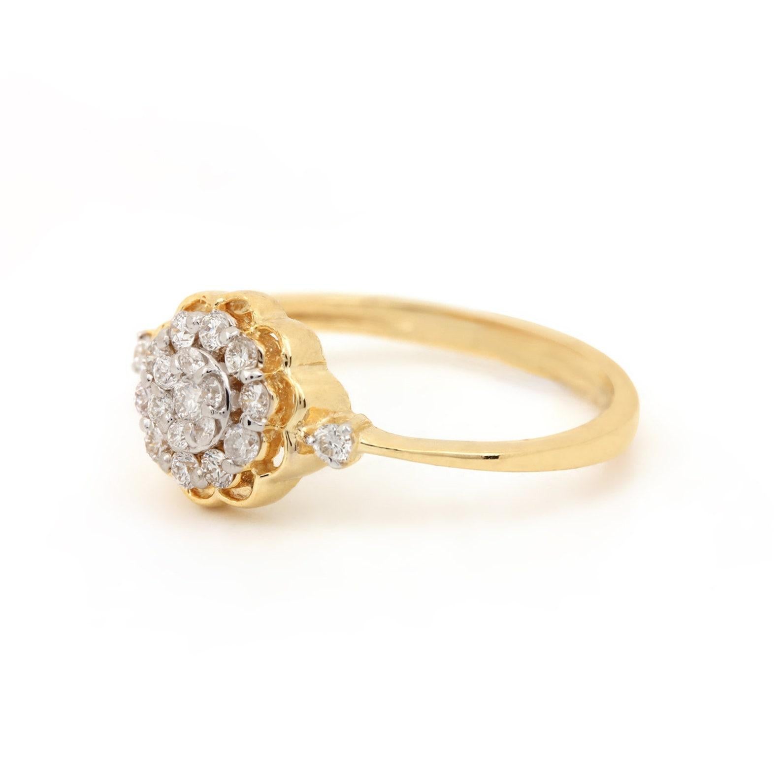Bague solitaire en or jaune massif 14K avec diamant naturel Floral Design Cadeau pour elle en vente 2
