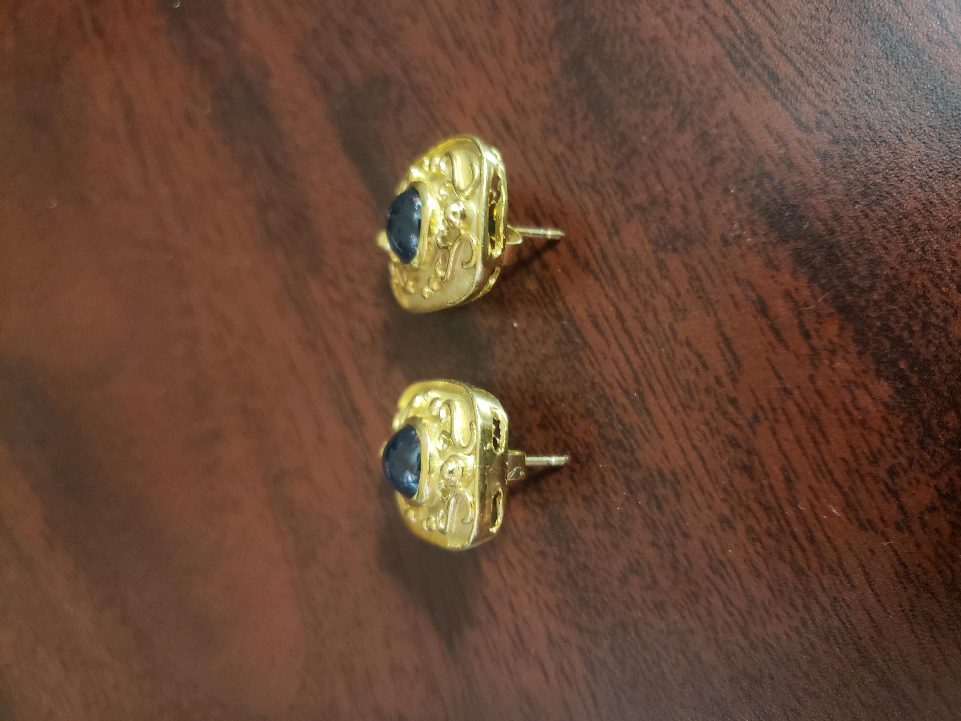 Oval Cut NEW 14k Solid Yellow Gold Natural Sapphire Earrings For Sale