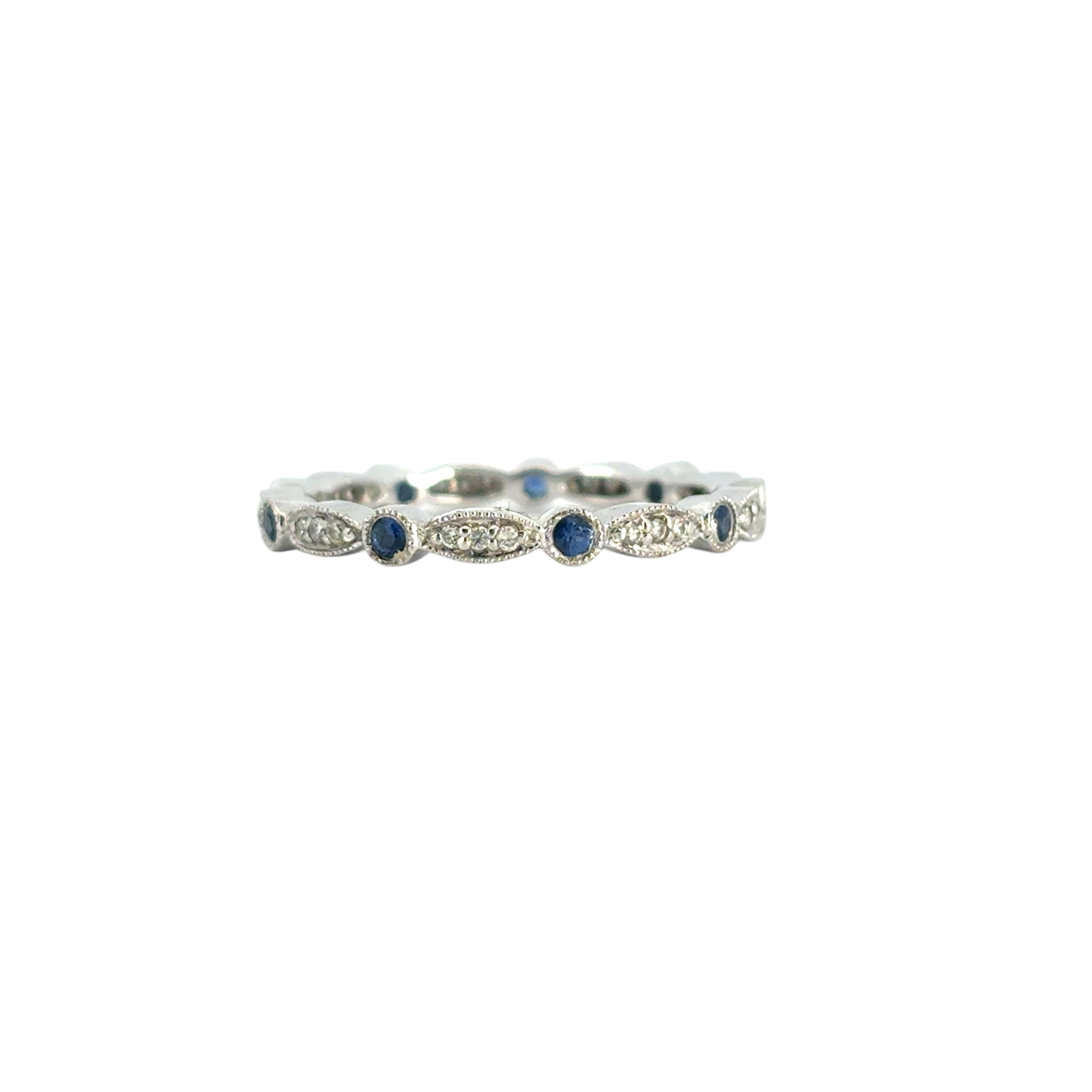 14k Stapelbarer Ring mit blauem Saphir und Diamant im Angebot 3