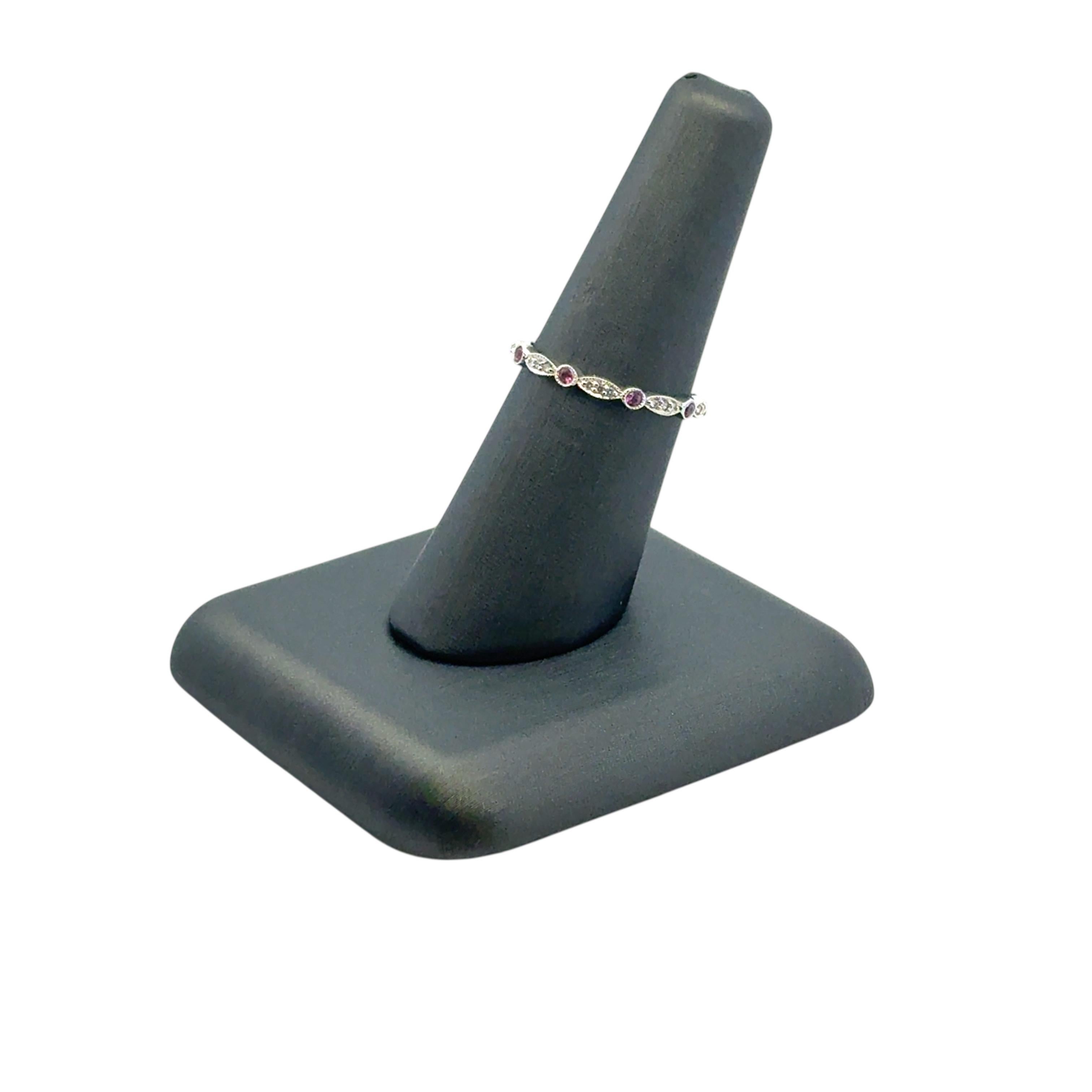 14k Stapelbarer Rosa Saphir und Diamant Ring (Moderne) im Angebot