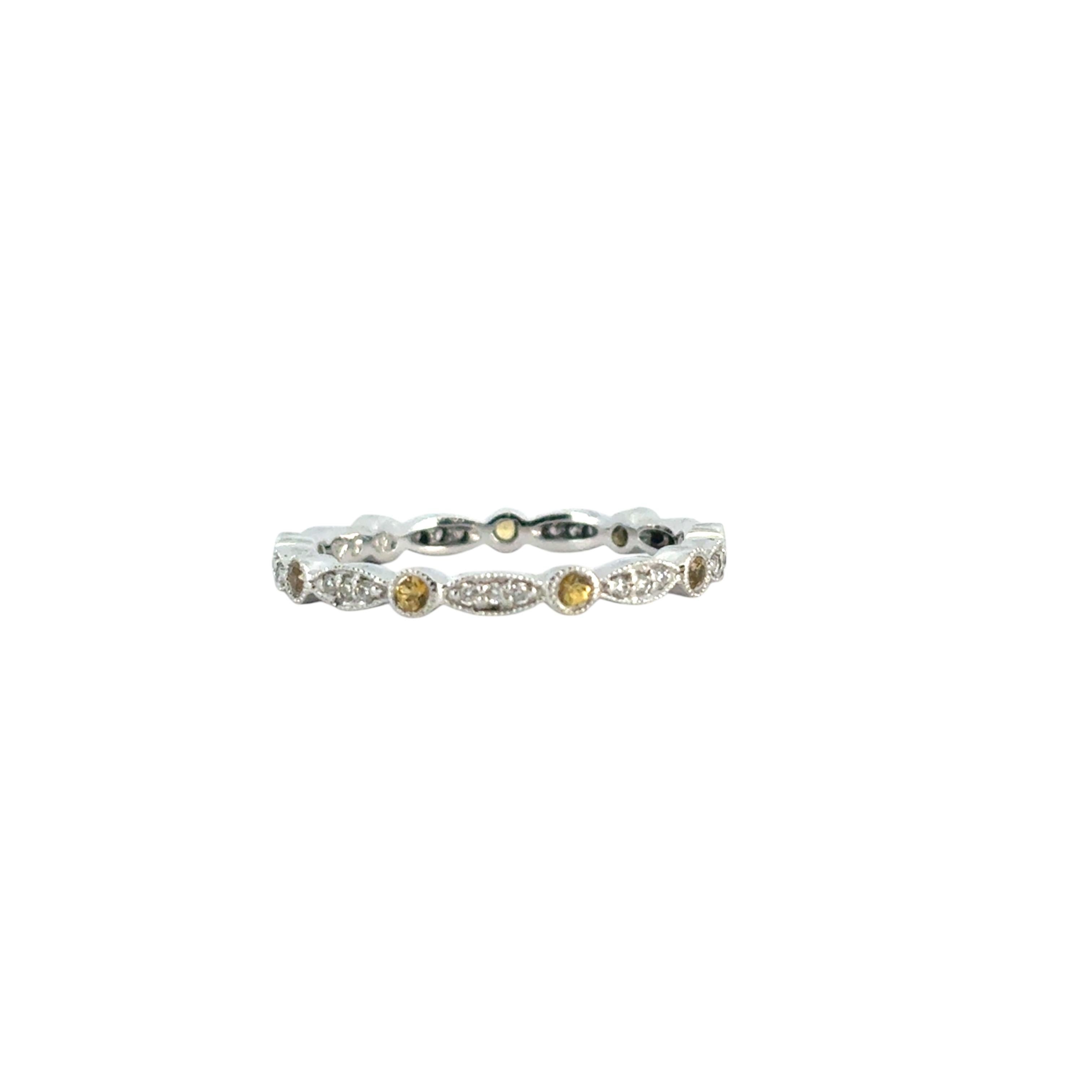 14k Stapelbarer gelber Saphir und Diamantring im Zustand „Hervorragend“ im Angebot in Boca Raton, FL