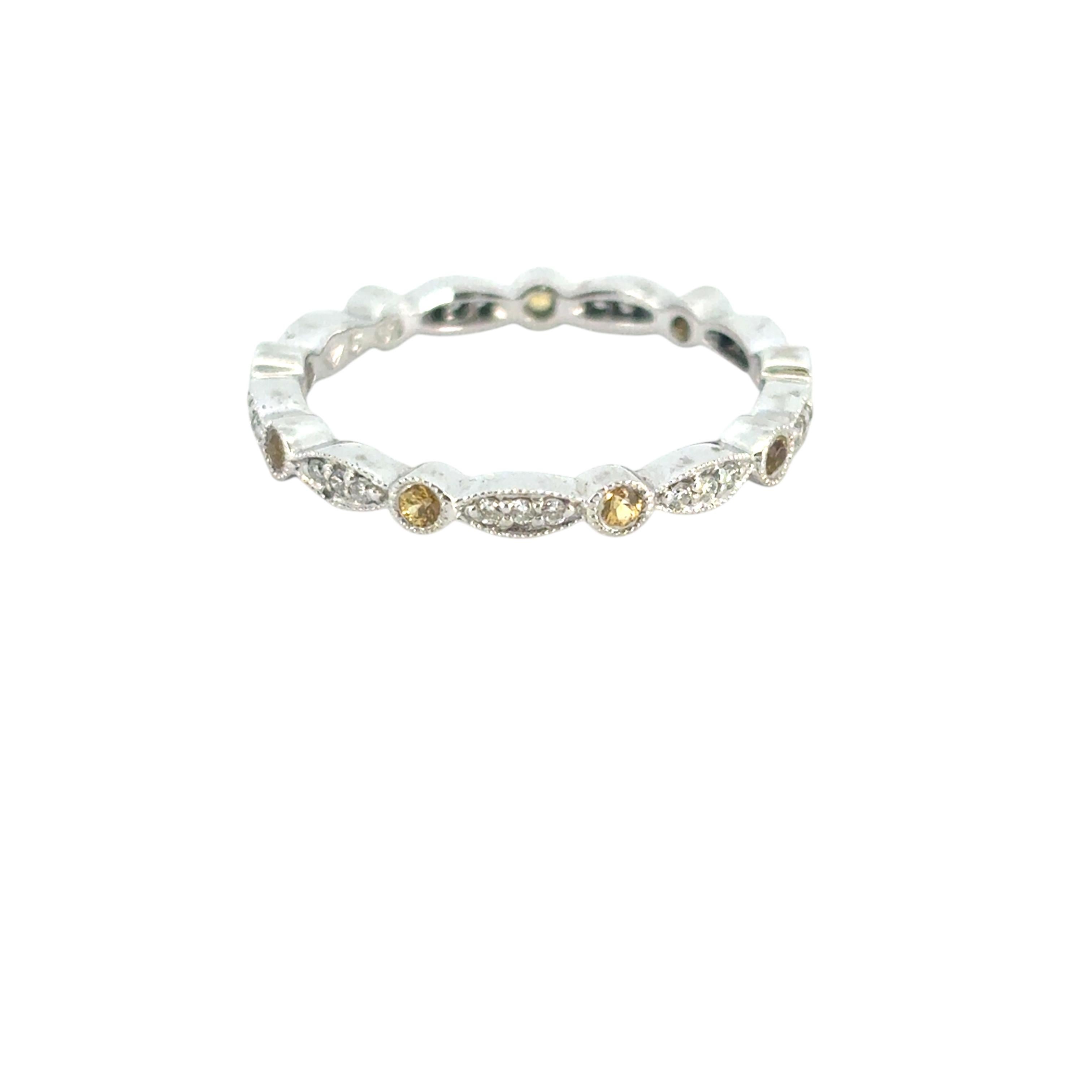 14k Stapelbarer gelber Saphir und Diamantring im Angebot 3
