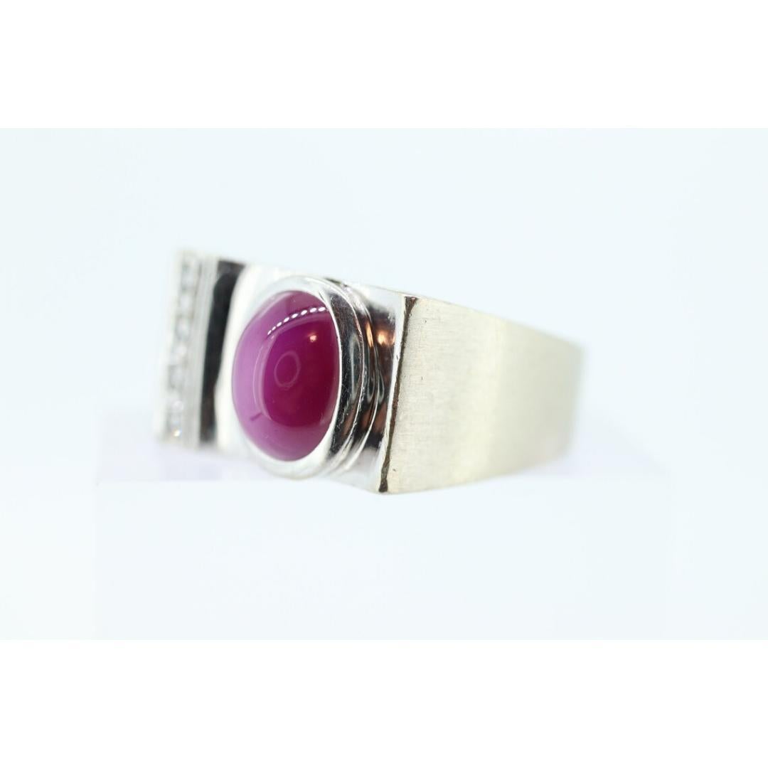14k Star Ruby diamond ring. 14k White Gold Mens Star Ruby Cabochon signet ring. For Sale 5