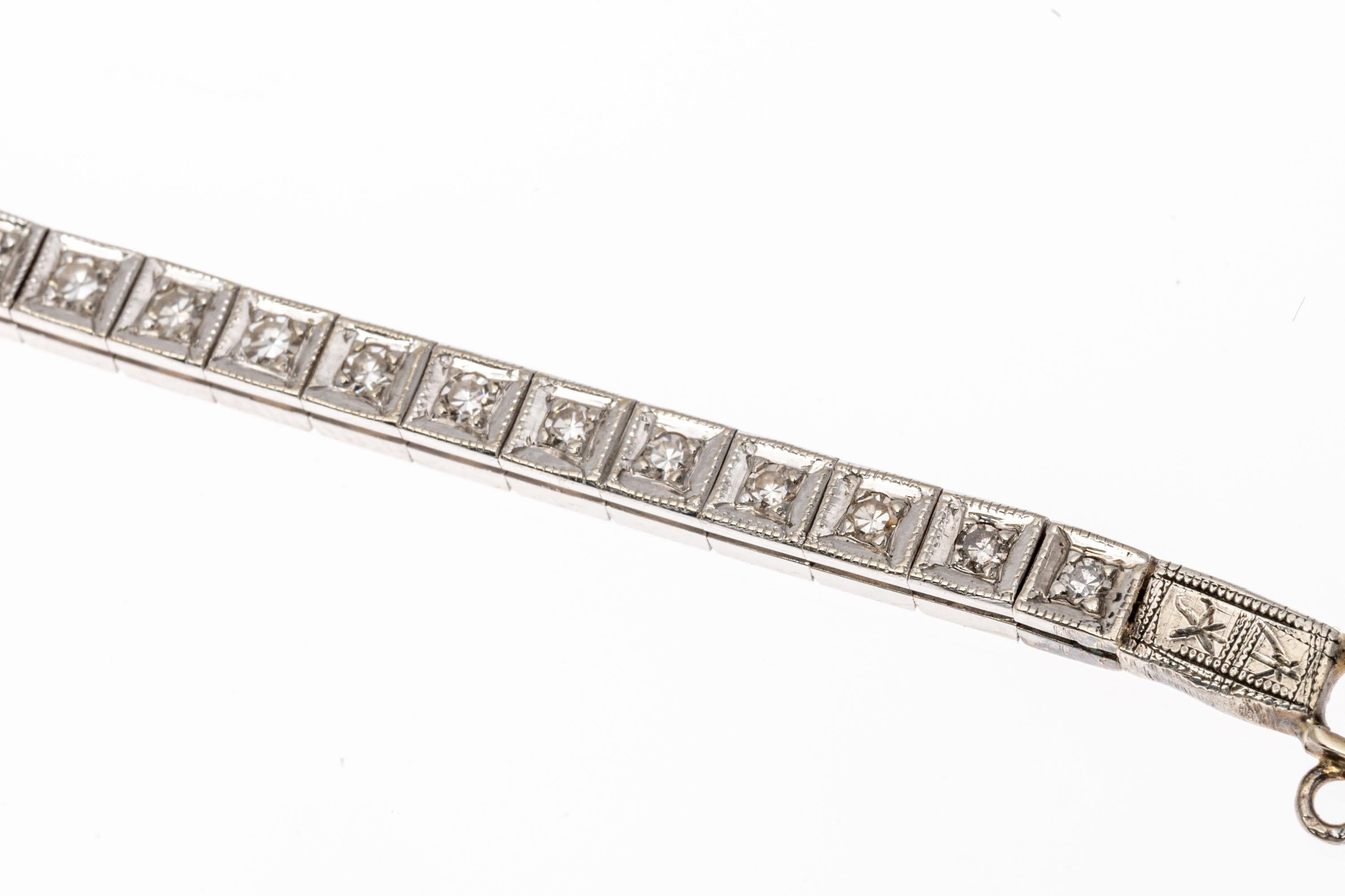 Bracelet rétro en or 14 carats avec diamants baguettes, marquises et ronds, environ 1,15 carat poids total en vente 1