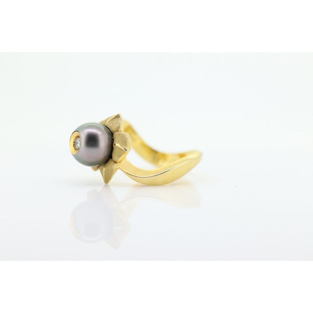 Anello con perla di Tahiti 14k. GALATEA Anello con perle e diamanti in oro 14k. Tahitiana grande in vendita 3