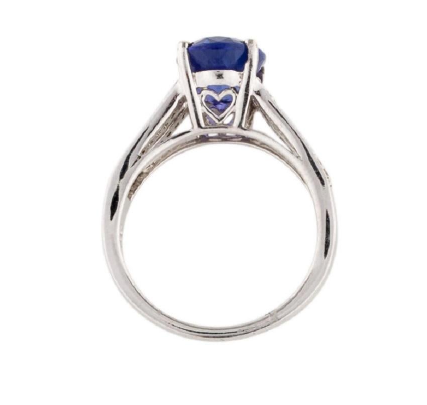 14k Tanzanite Plus Diamond Cocktail Ring In New Condition For Sale In New York, NY