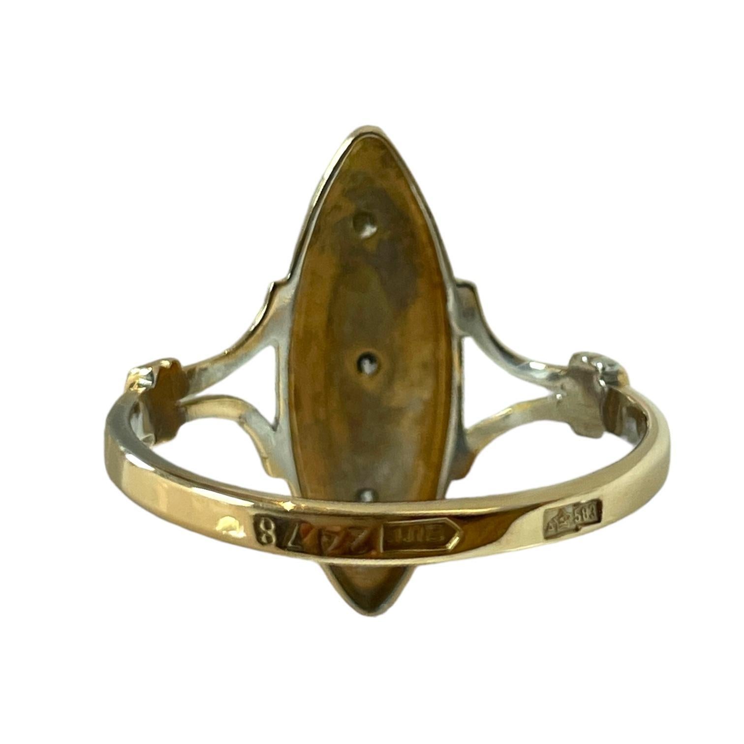 Taille ronde Bague russe à trois pierres 14 carats en vente