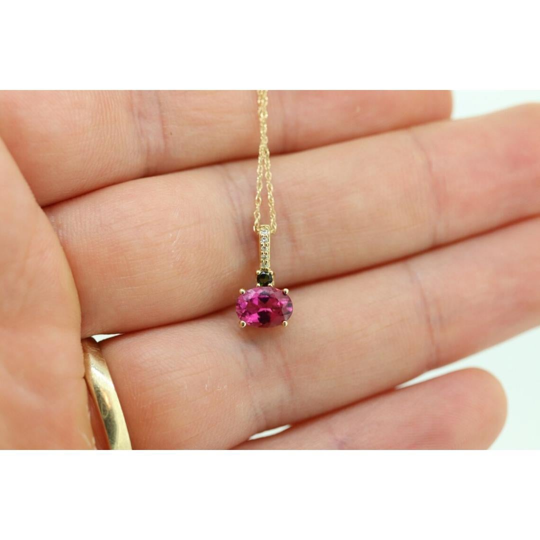 Pendentif 14k Tourmaline Solitaire. Pendentif 14k en Tourmaline rose et verte. Rose en vente 2