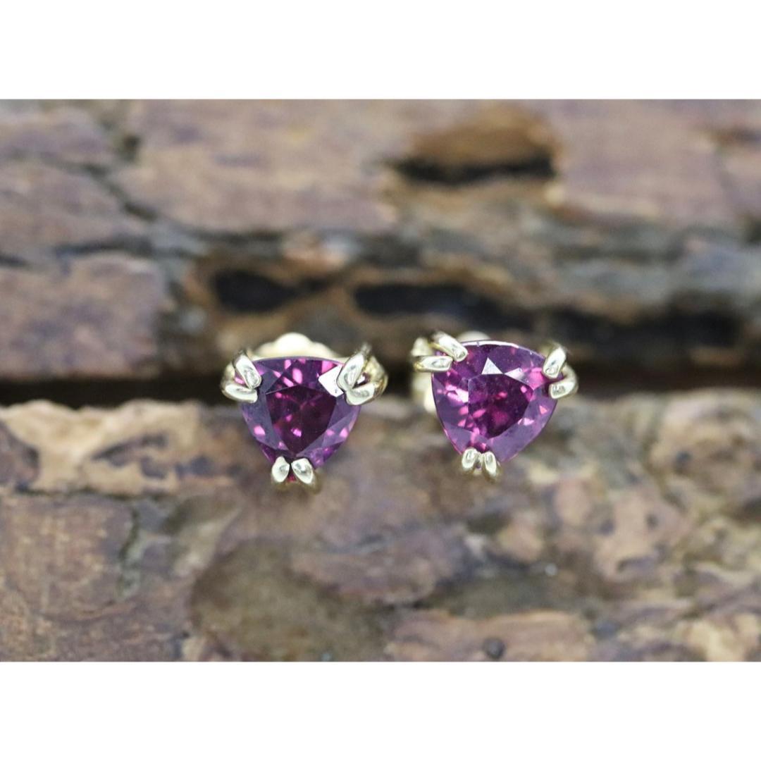 14k Tourmaline Stud Earrings. Rubellite Pink Tourmaline Trillion Cut Stud Prong For Sale 3
