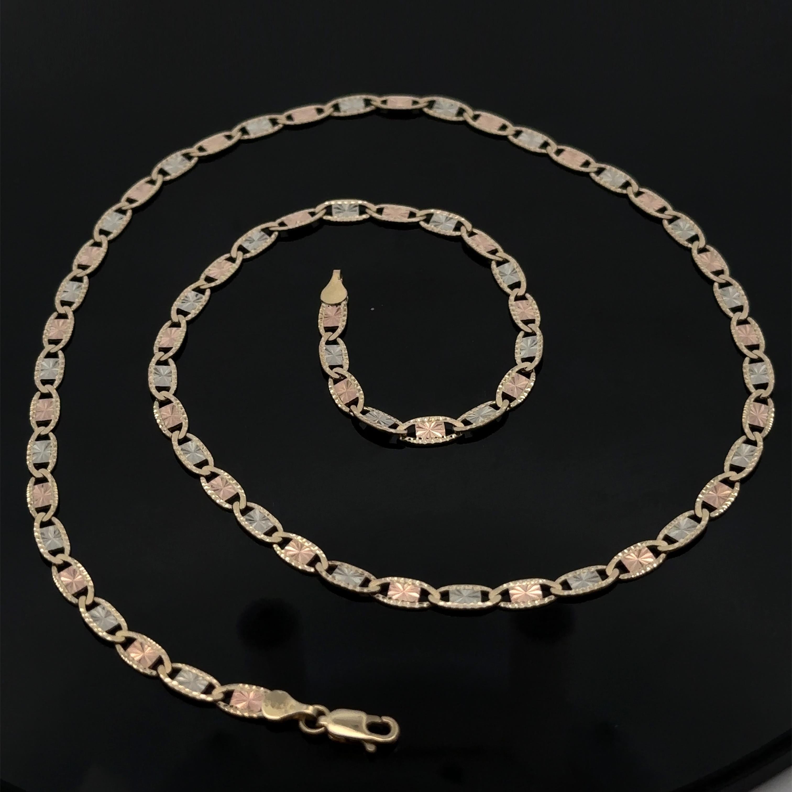 14k Tri Color Gold Flat Hand Etched Diamond Cut Mariner Link Necklace (Collier à maillons en or tricolore) Excellent état - En vente à Montclair, NJ