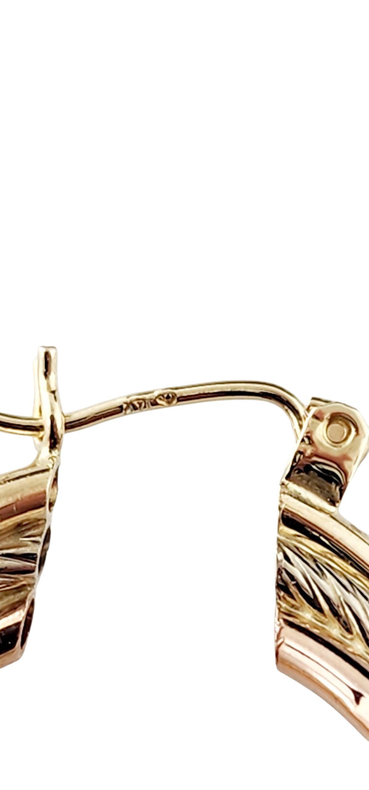 14k Tri-Color verdrillte Kabel-Ohrringe #23066 im Zustand „Gut“ im Angebot in Washington Depot, CT