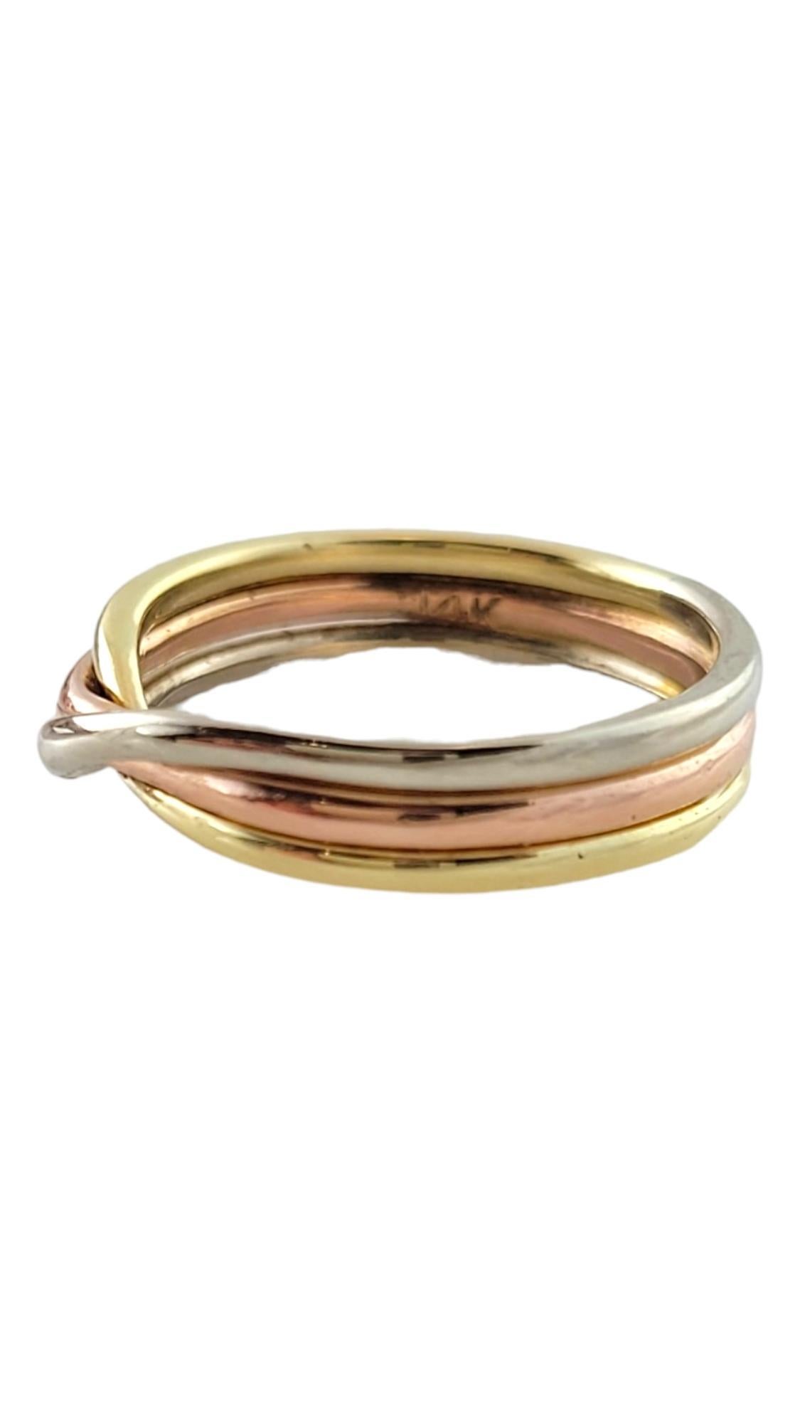 14K Tri Colored 3 Band Ring Size 5.25-5.5

This gorgeous 3 band ring is crafted from beautiful 14K yellow, white, and rose gold for a beautiful finish!

Ring size: 5.25-5.5
Shank: 4.37mm

Weight: 2.25 dwt/ 3.50 g

Hallmark: 14K

Very good condition,
