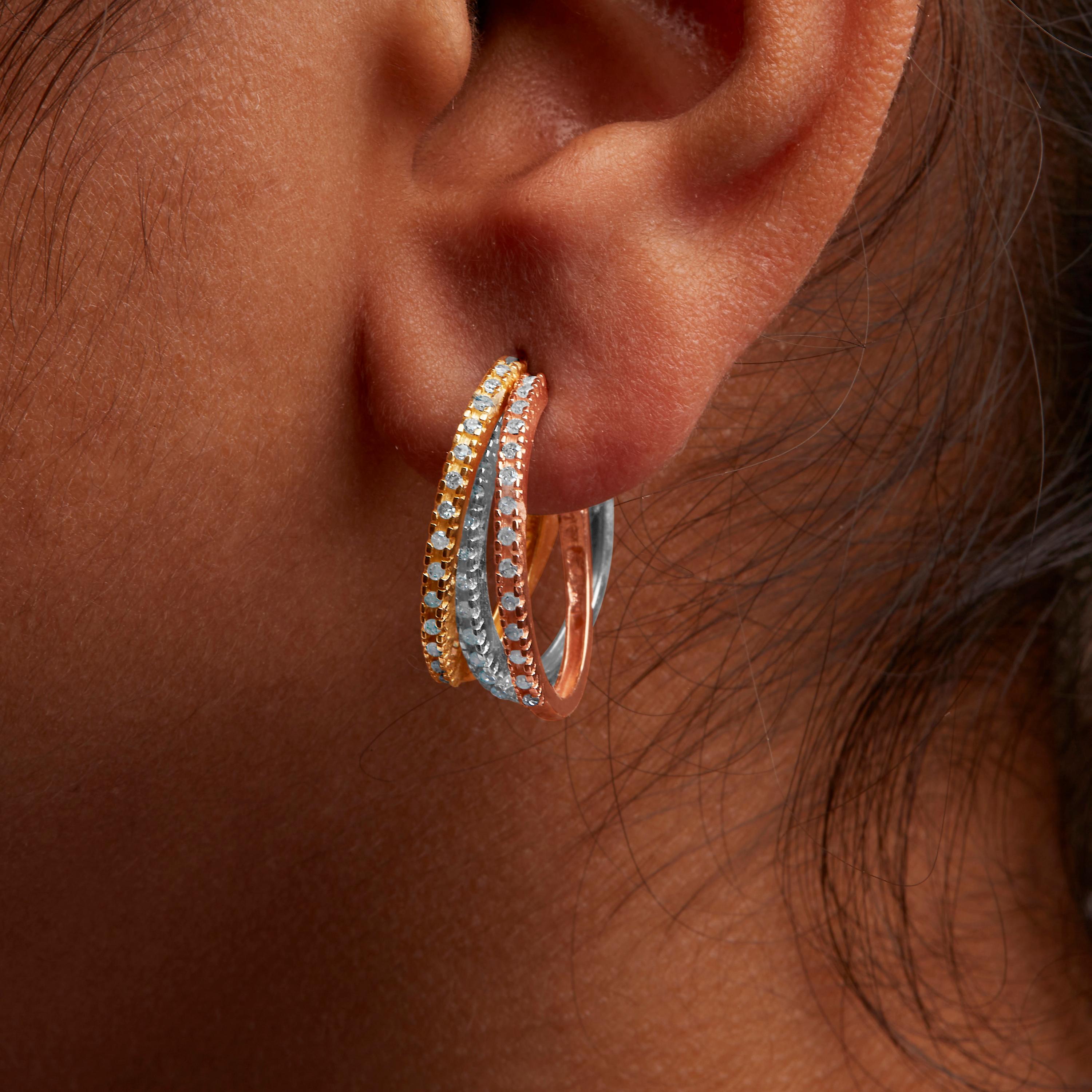 14K Tri-Toned Gold 1/3 Carat Diamond Triple Hoop Earrings In New Condition For Sale In New York, NY