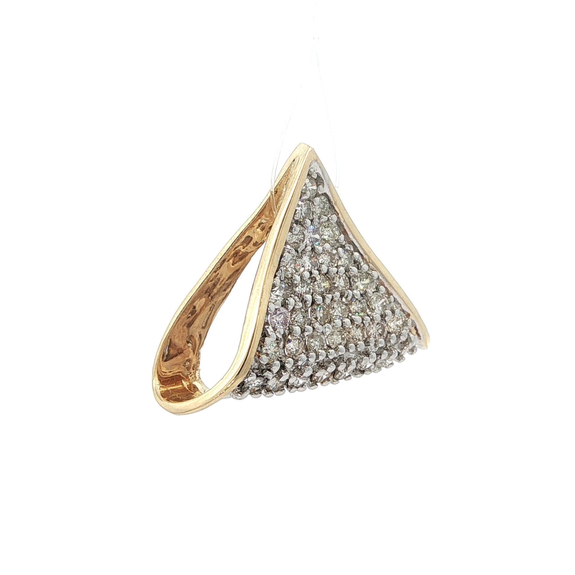 --Pietre: --
(36) Diamanti naturali autentici - Taglio rotondo brillante - Incastonati - Bei diamanti bianchi brillanti - 0,72ctw (circa)

Materiale: Oro giallo e bianco massiccio 14k
Peso: 4.7 grammi
Altezza del ciondolo: 19,9 mm (0,78