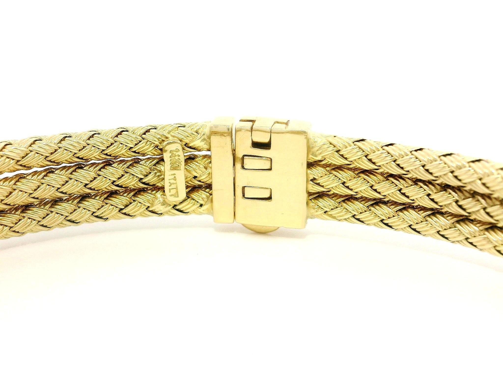 14k TT Gold 3 Stack Weave Woven Basket Bangle Bracelet w/ 0.20ct Bezel Diamond In Excellent Condition For Sale In Montclair, NJ