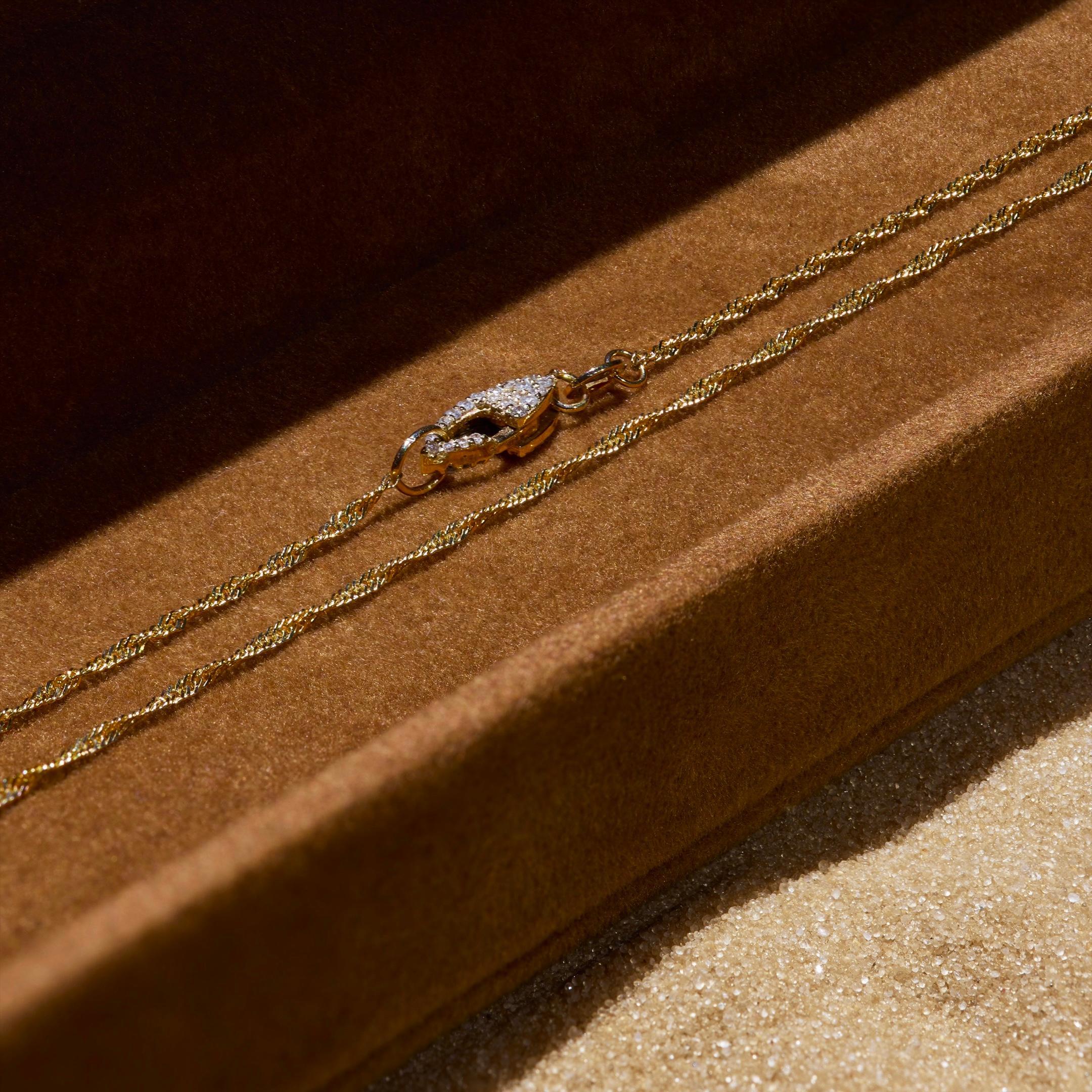 14k Twist Chain Necklace with Custom Double-Sided Diamond Clasp For Sale 1