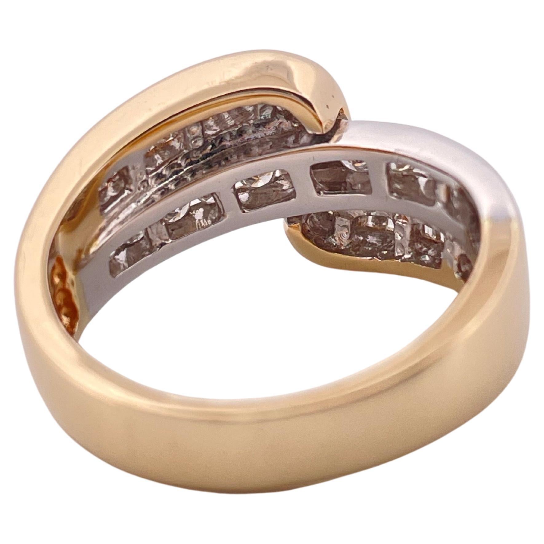 Anillo de diamantes H-I SI1 de oro de 14k en dos tonos de 0,75 ctw Corte baguette en venta