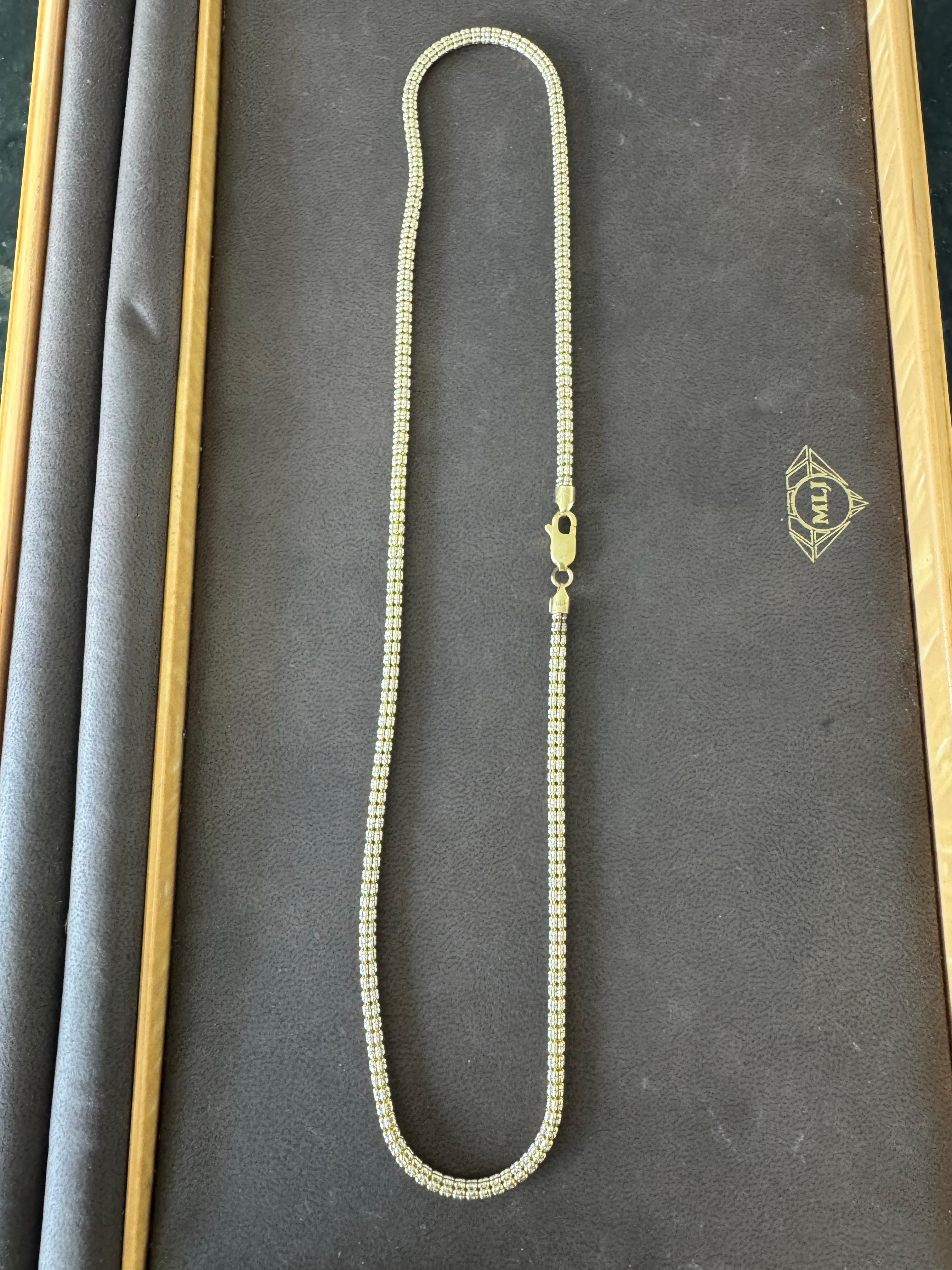 14k Two Tone Gold 22