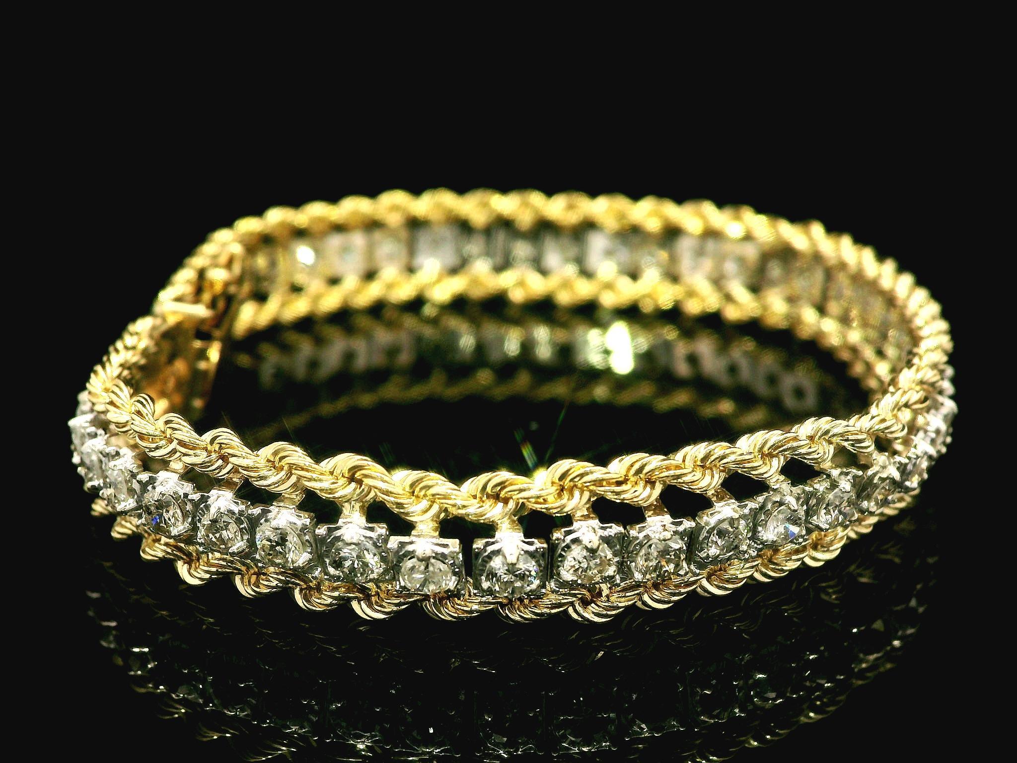 14k Two Tone Gold Dual Rope Link Bracelet 2.50ctw Diamond Center Line Pour femmes en vente