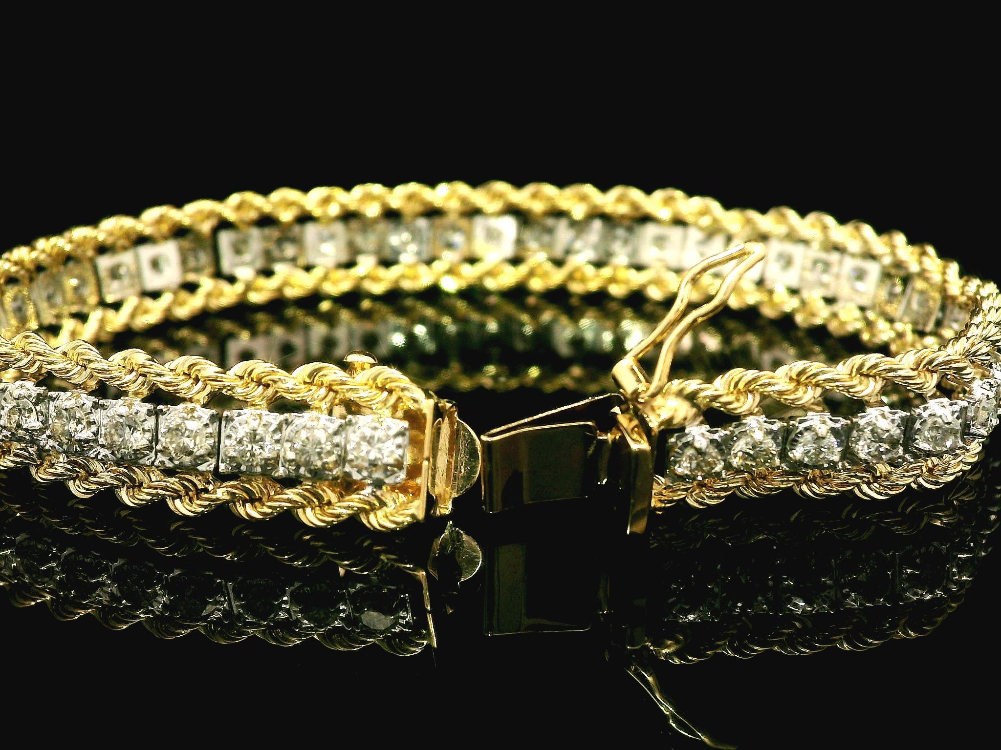 14k Two Tone Gold Dual Rope Link Bracelet 2.50ctw Diamond Center Line en vente 3