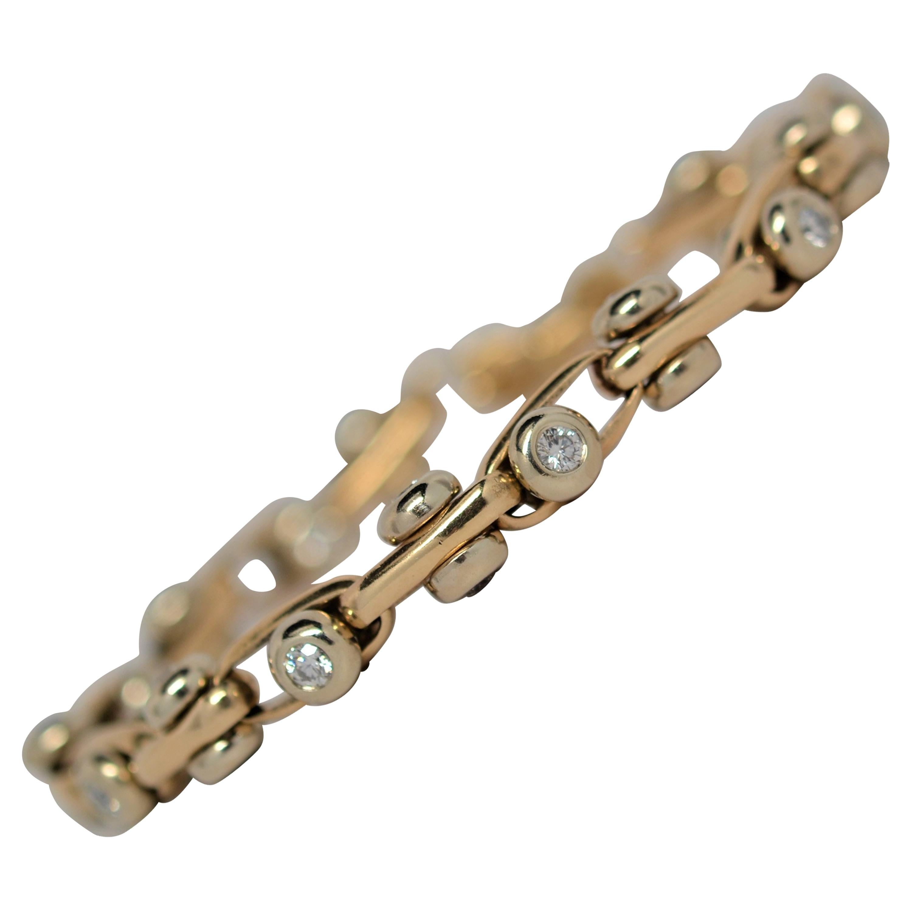 14k Two Tone Gold Link Bracelet with Round Brilliant Cut Diamonds, 2.83 Carats For Sale