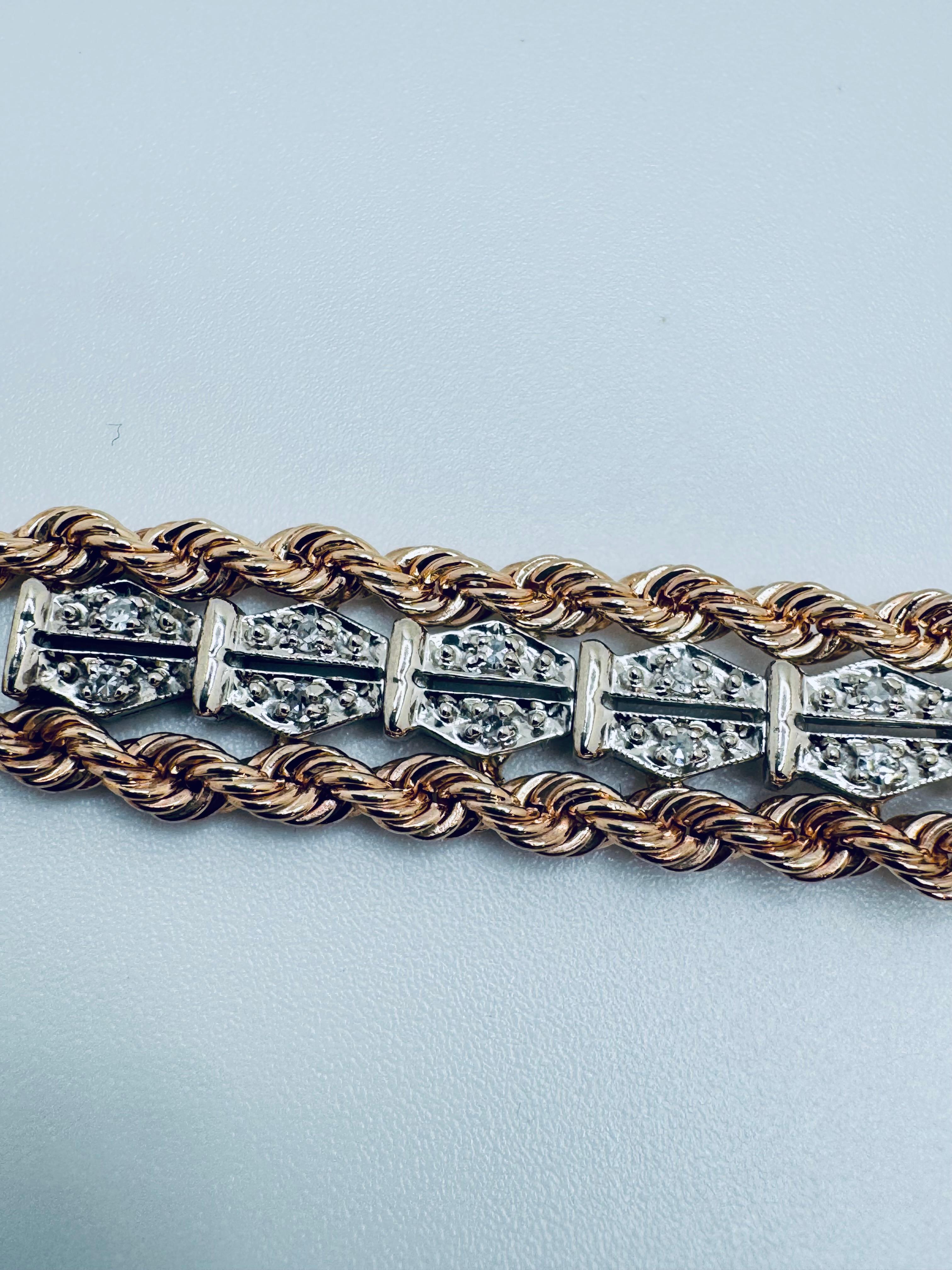 Femenino o masculino 14K Two-Tone Gold Rope Chain Diamond Bracelet – 7 Inches en venta