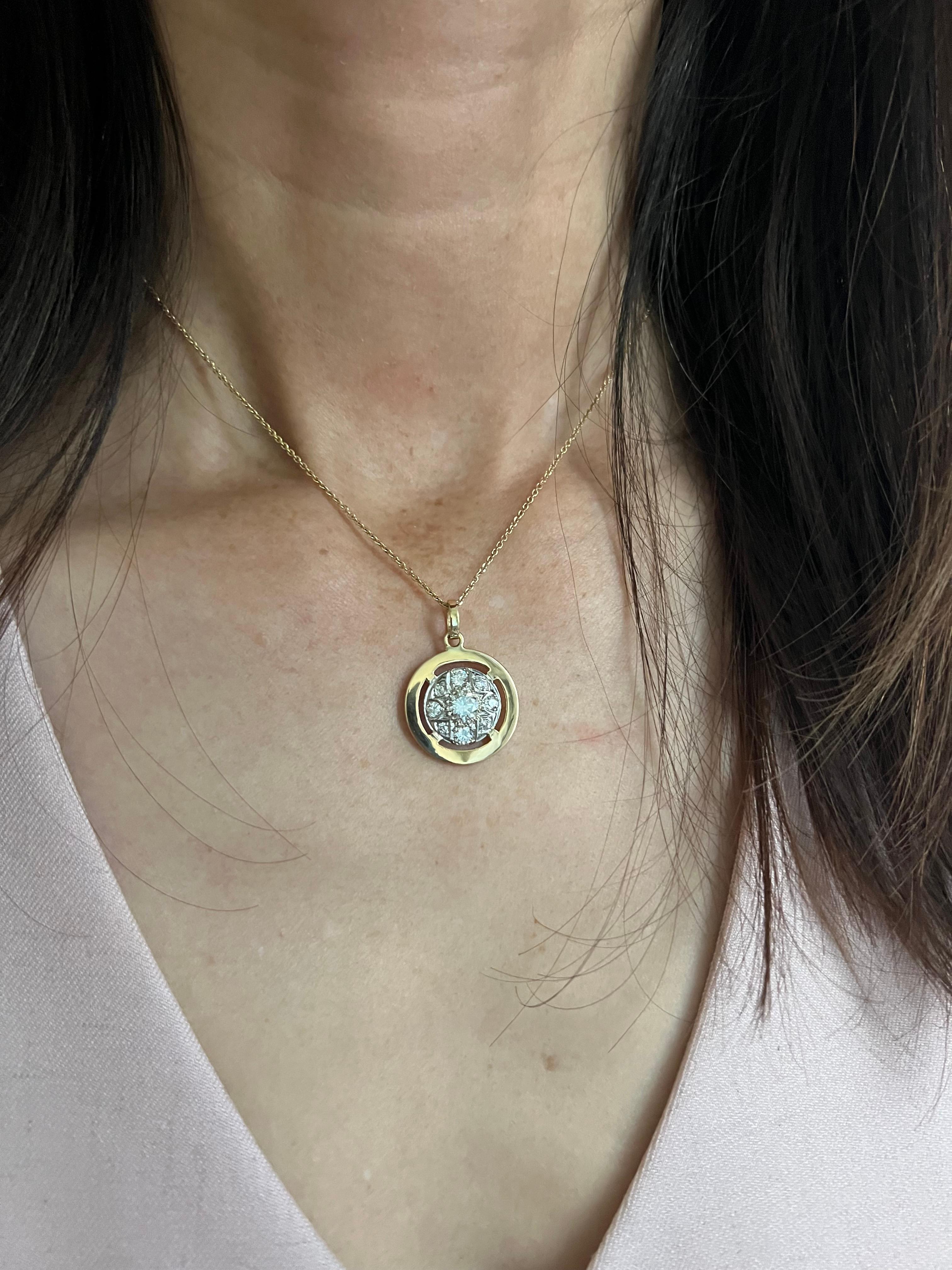 Ciondolo con diamante rotondo a illusione in oro 14K bicolore in vendita 1