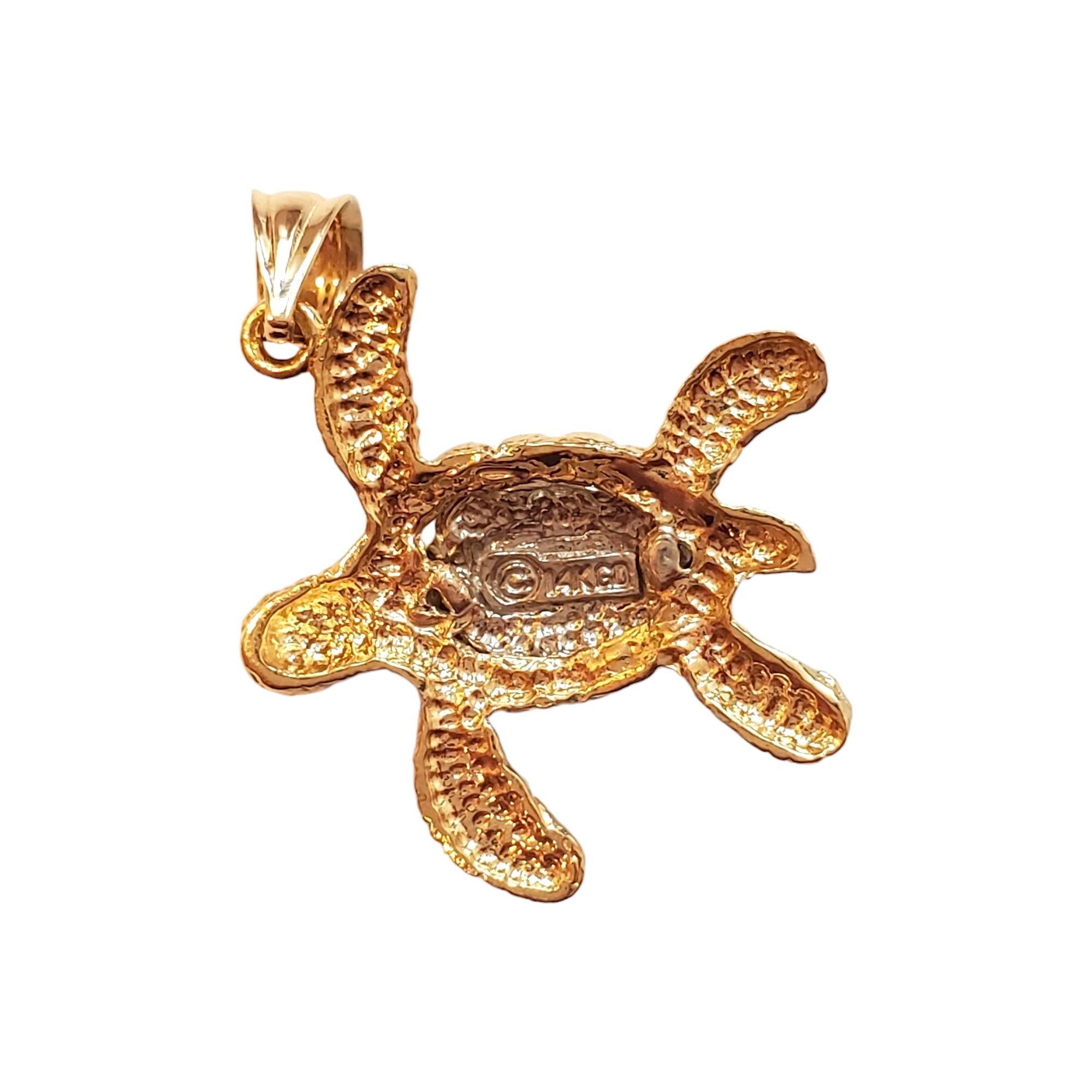 Charm tartaruga in oro bicolore 14K #18004 In condizioni buone in vendita a Washington Depot, CT