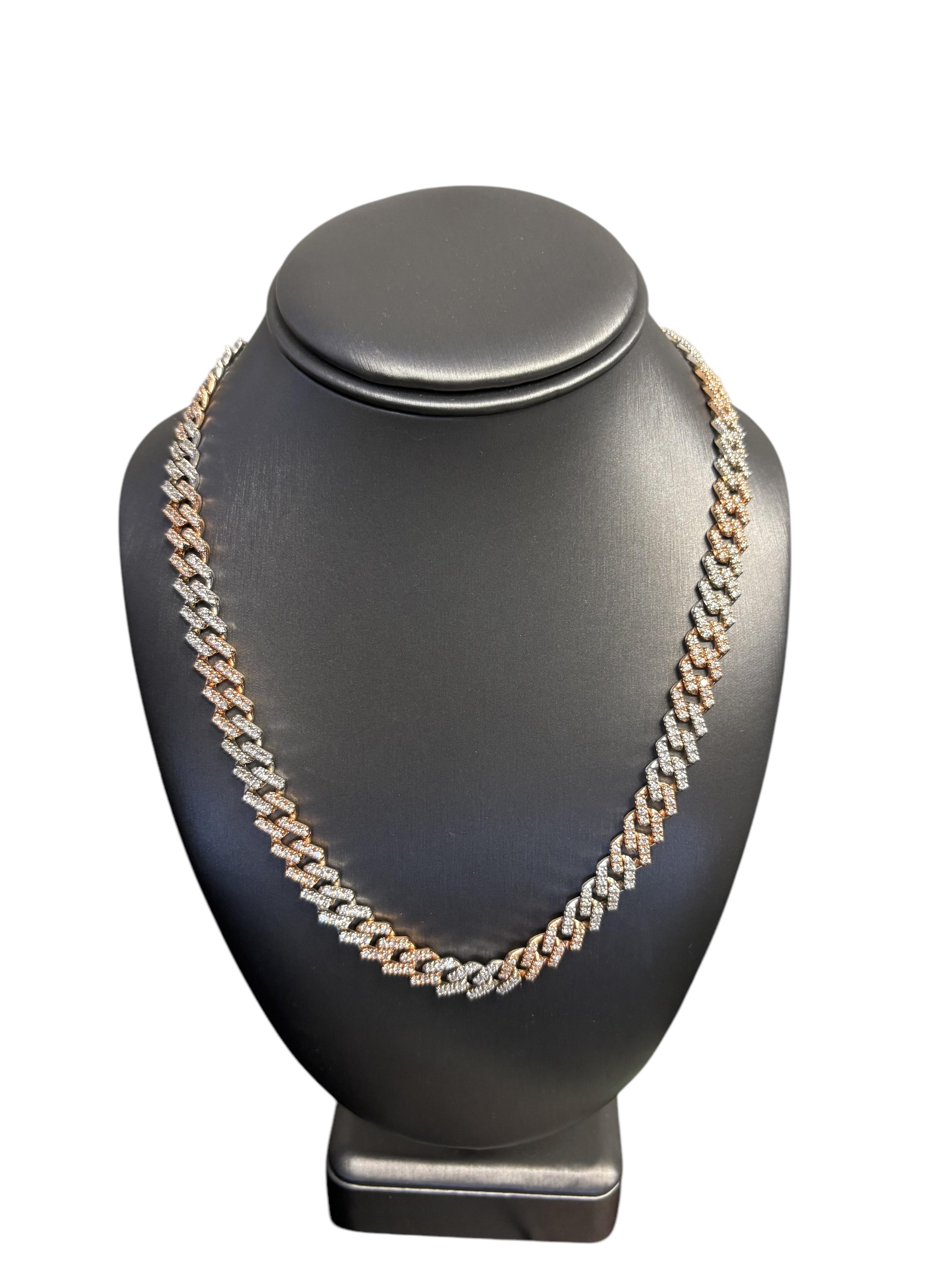 14k Two Tone White and Rose Gold 13.03ctw Diamond Pave Cuban Chain Necklace Corte redondo en venta