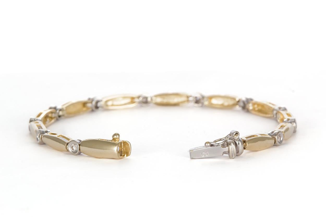 14 Karat Two-Tone White and Yellow Gold Diamond Bracelet In Good Condition In Tustin, CA
