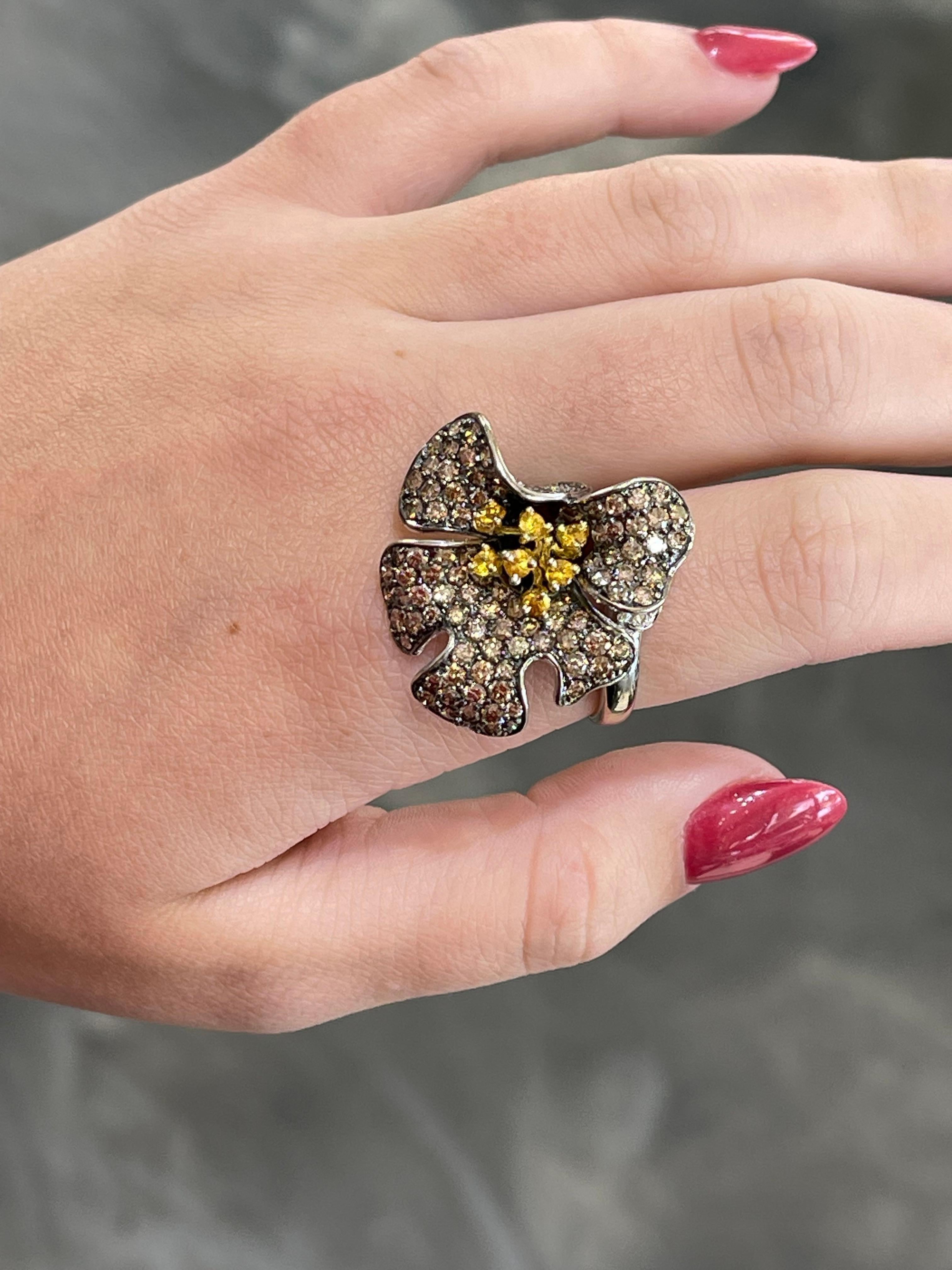 Women's 14K Two Toned Diamond Flower Ring  For Sale