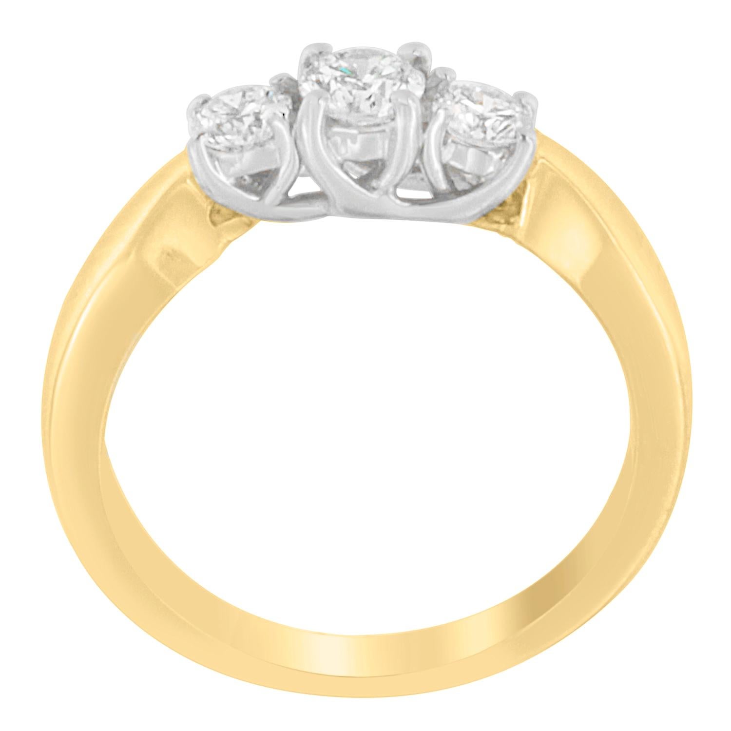 14K zweifarbiges Gold 1/2 CTTW Diamantring mit Rundschliff im Rundschliff (G-H, SI1-SI2) (Moderne) im Angebot