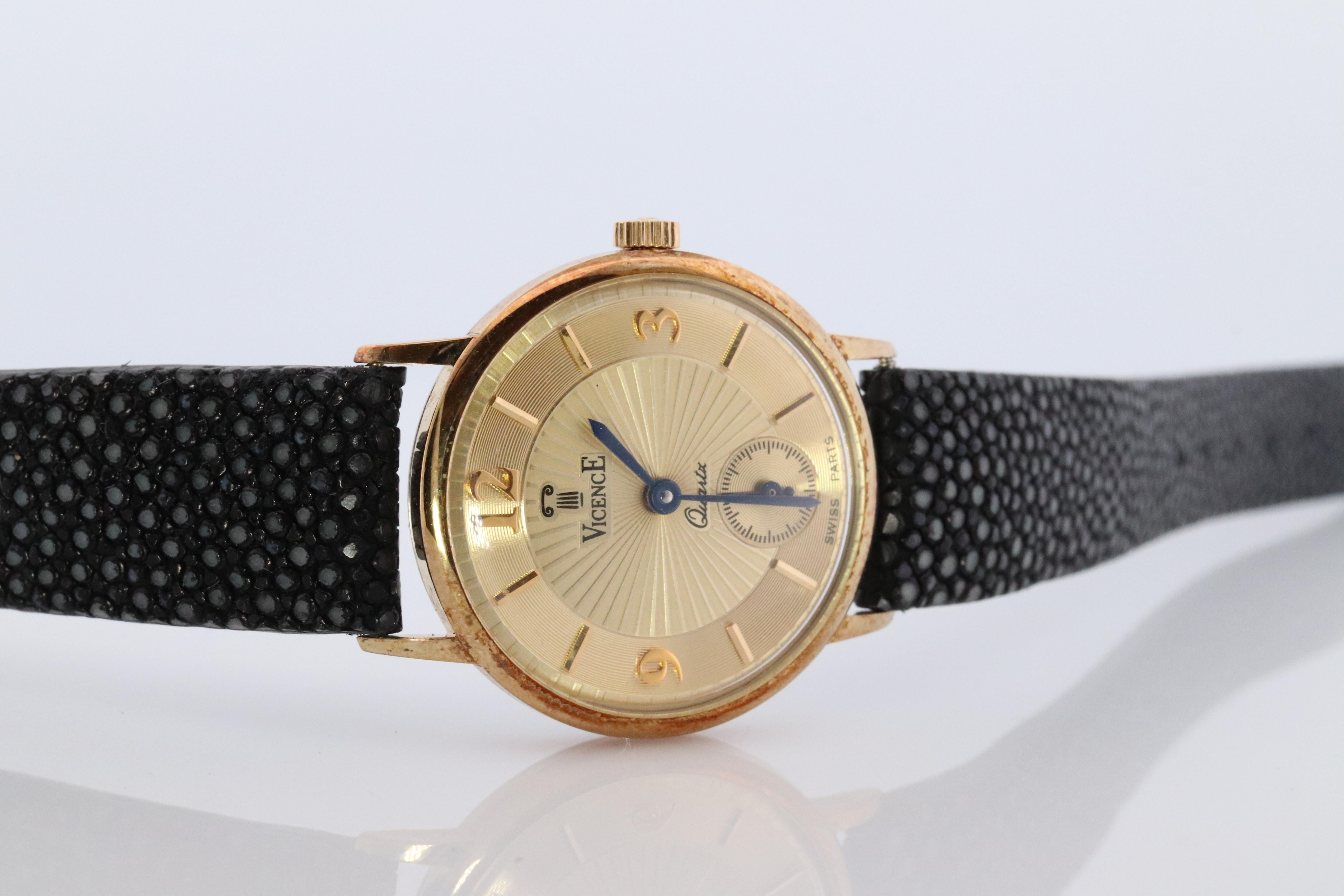 Reloj de pulsera Vicence de 14 quilates. Reloj Vicence de oro amarillo para señora. Moderno en venta